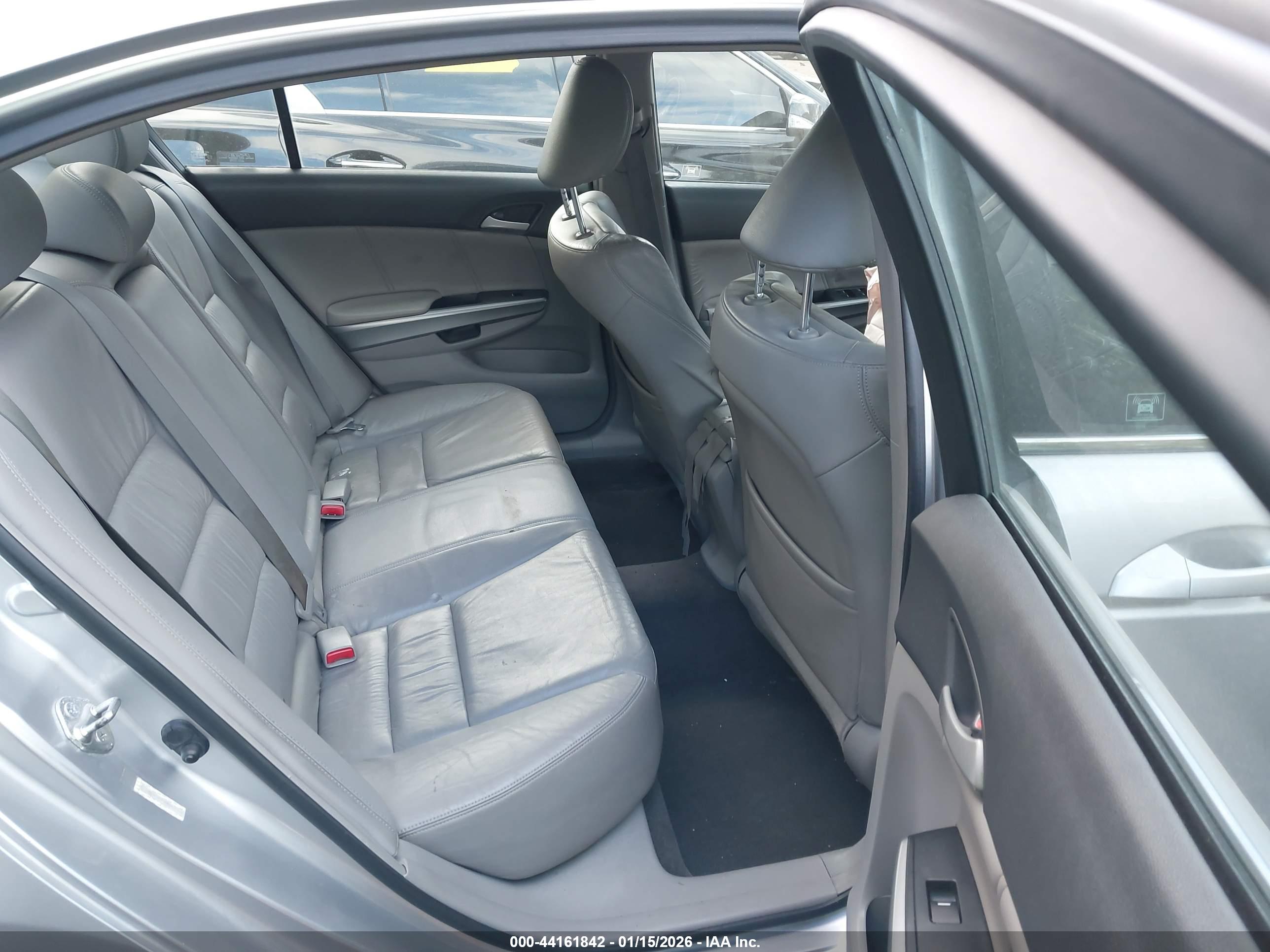 HONDA ACCORD image 8