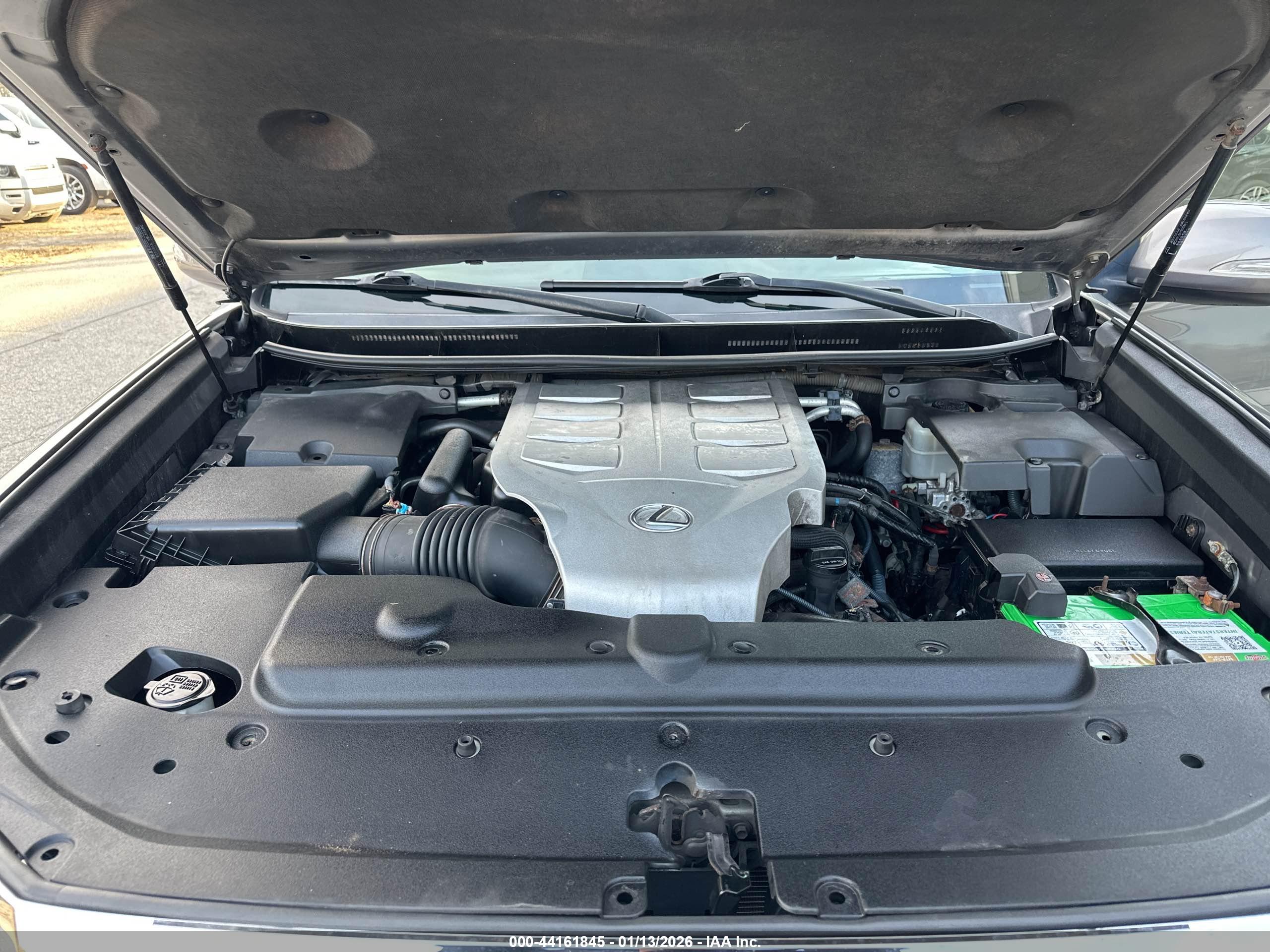LEXUS GX image 10