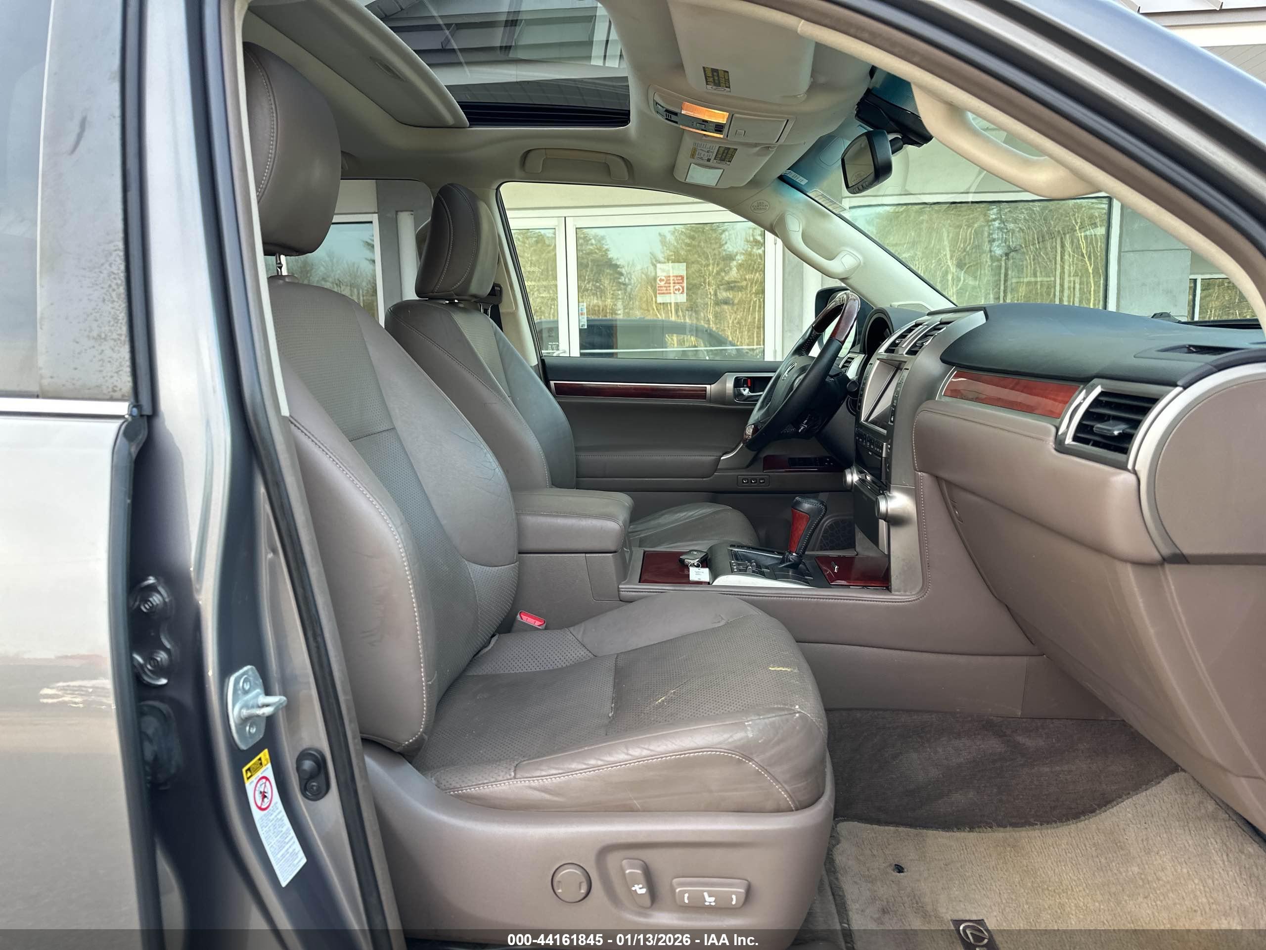 LEXUS GX image 5