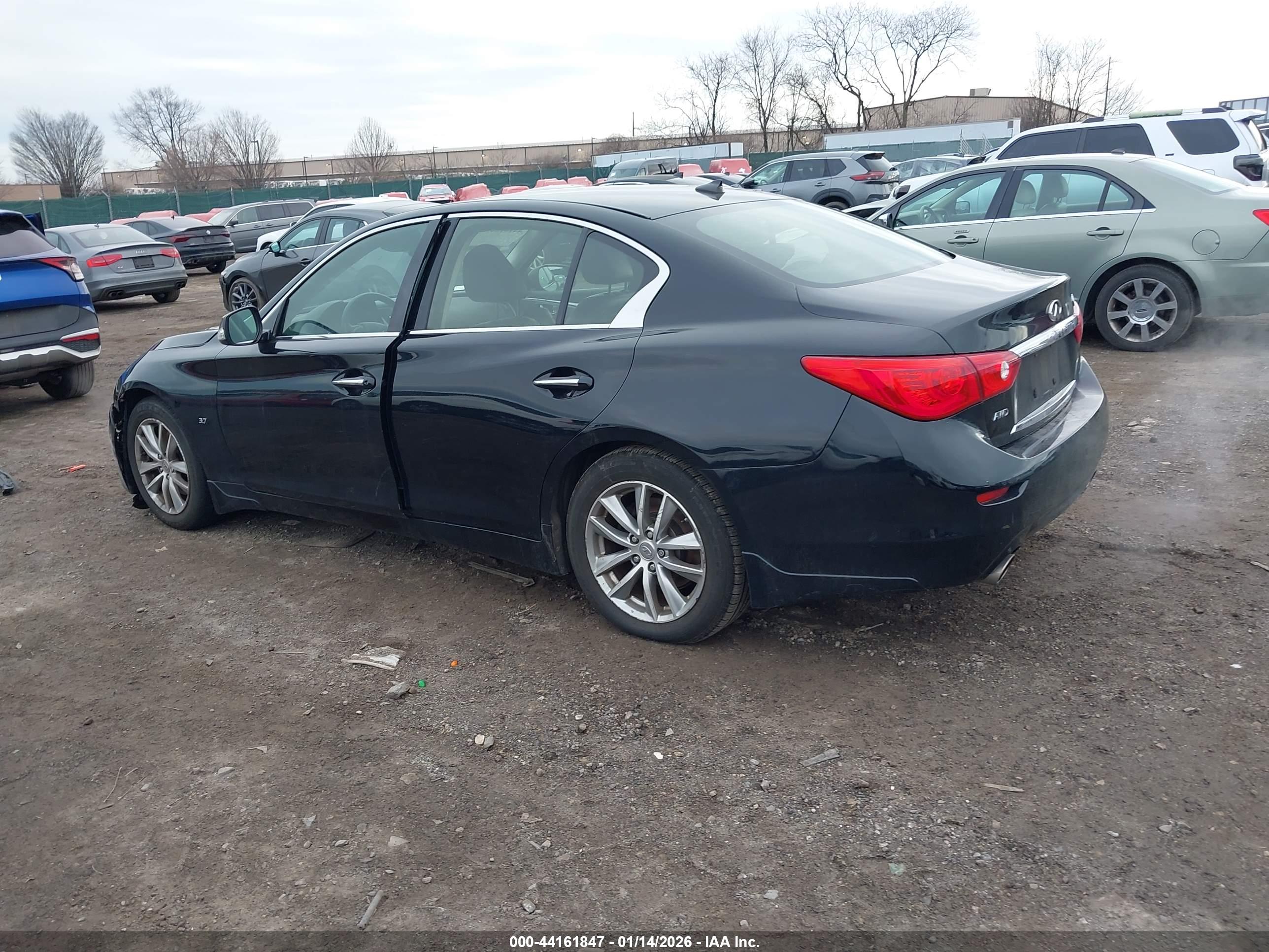 INFINITI Q50 image 3