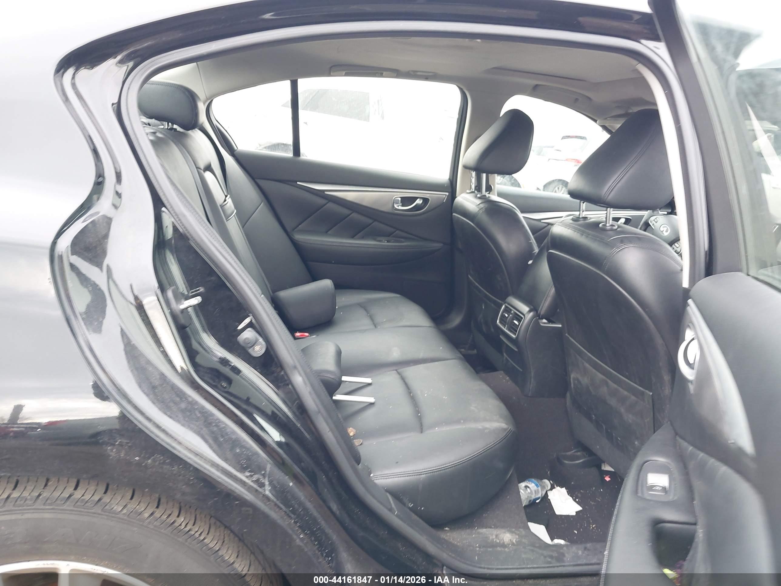 INFINITI Q50 image 8