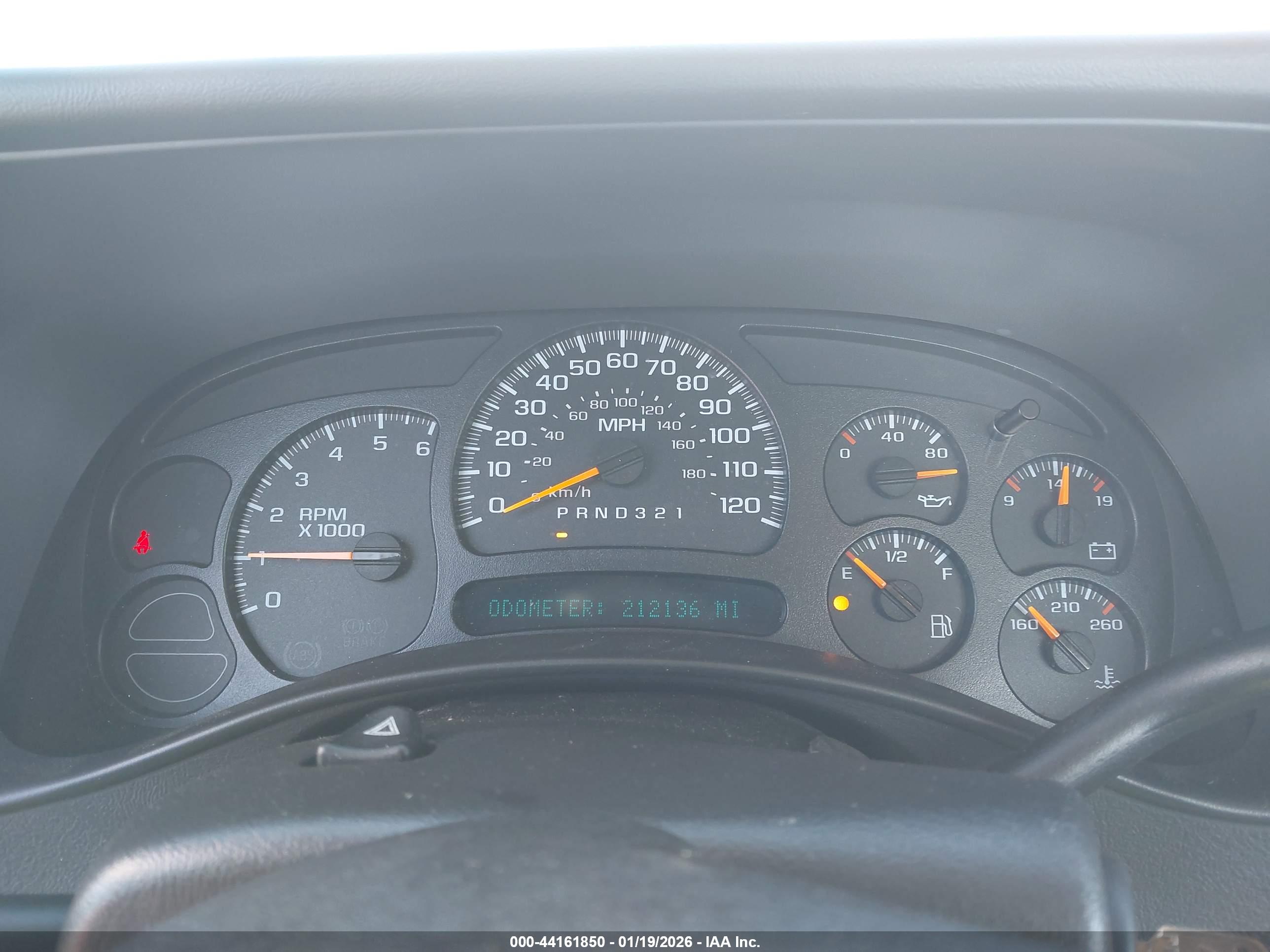 CHEVROLET SILVERADO image 7