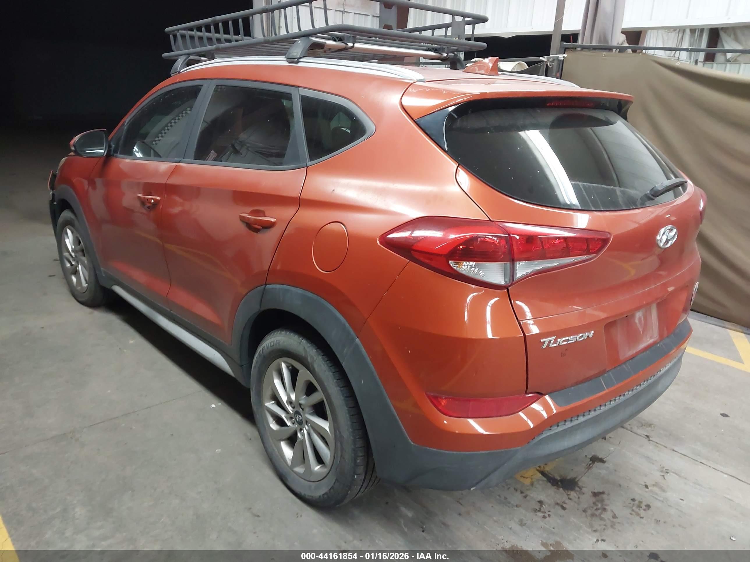 HYUNDAI TUCSON image 3