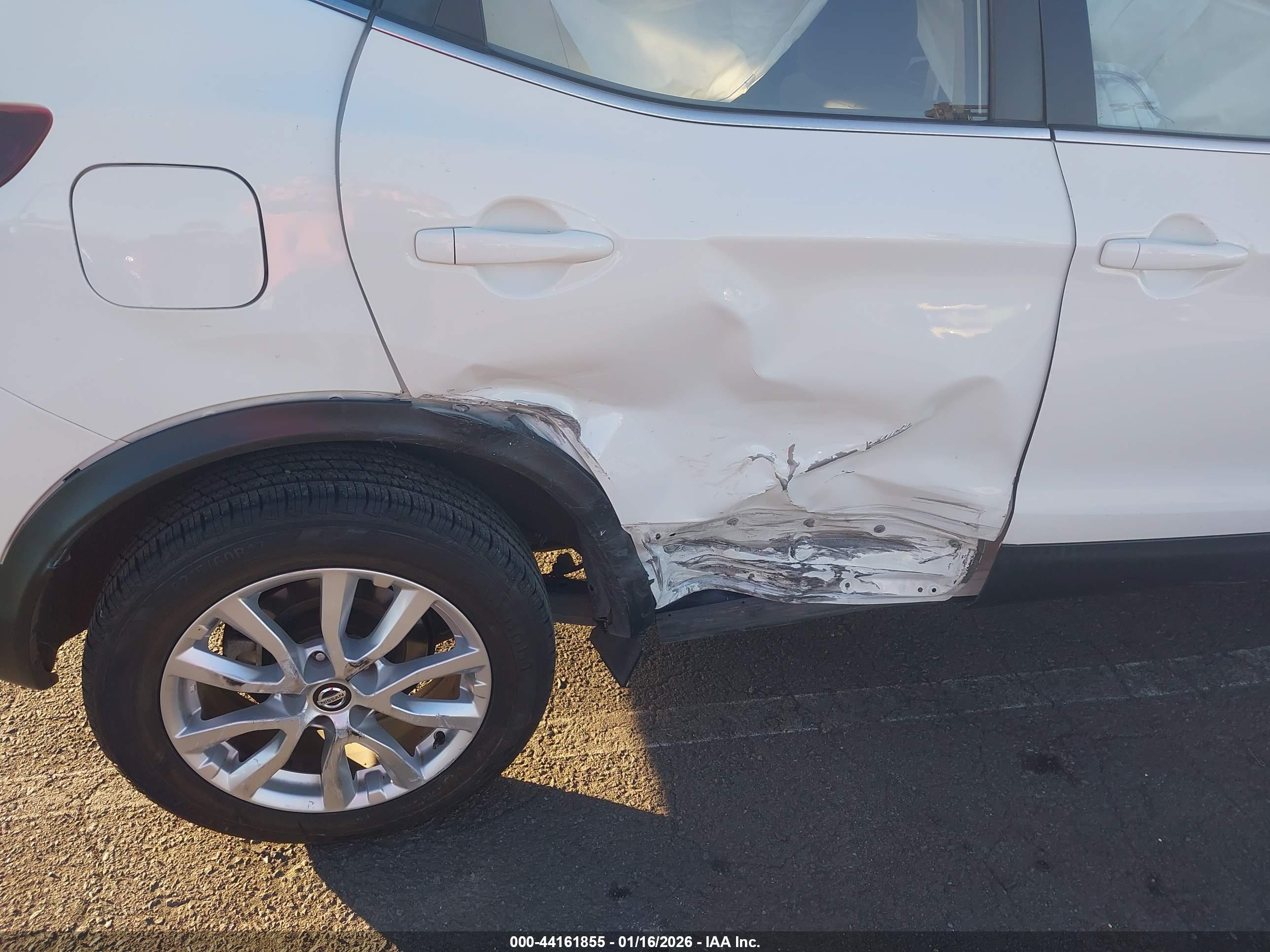 NISSAN ROGUE image 6
