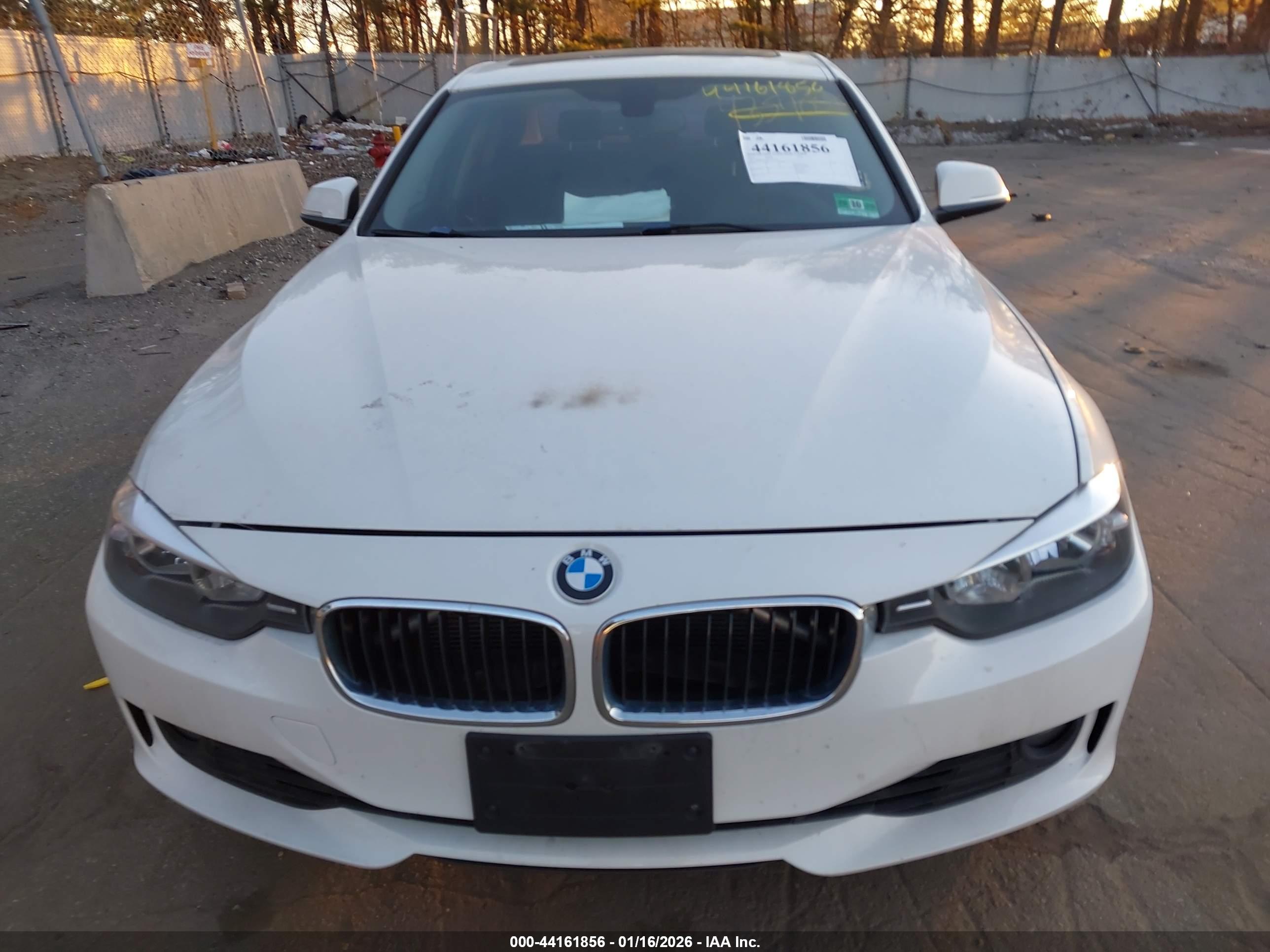 BMW 328I image 6