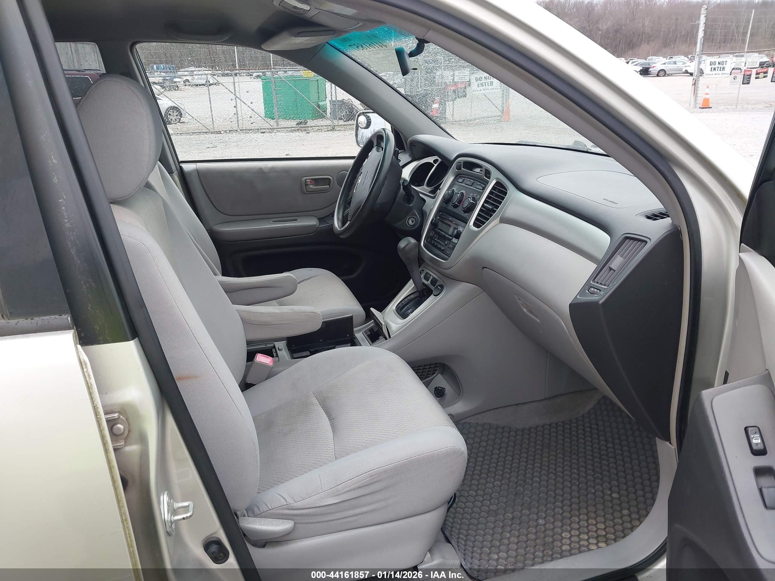 TOYOTA HIGHLANDER image 5