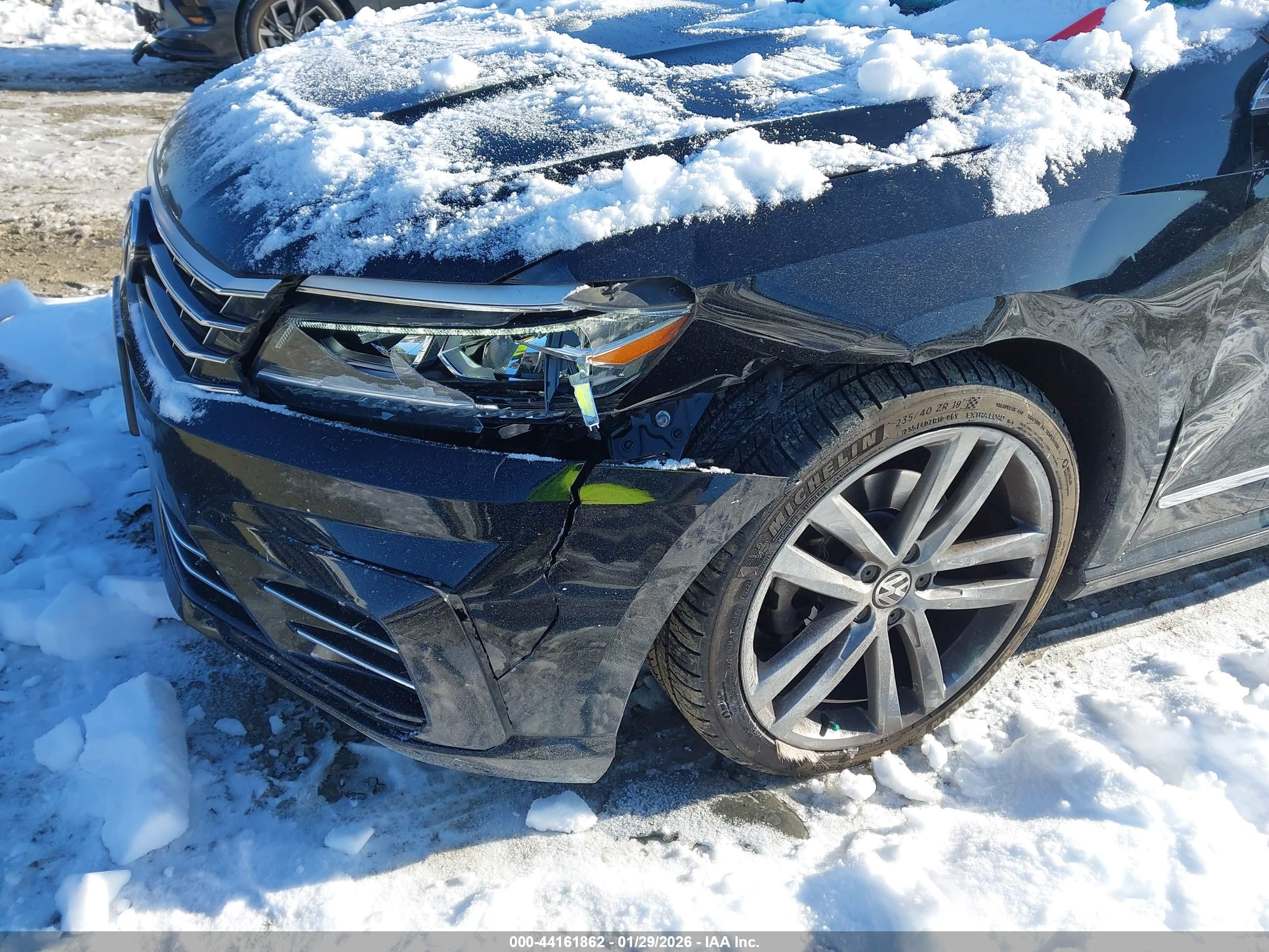 VOLKSWAGEN PASSAT image 6