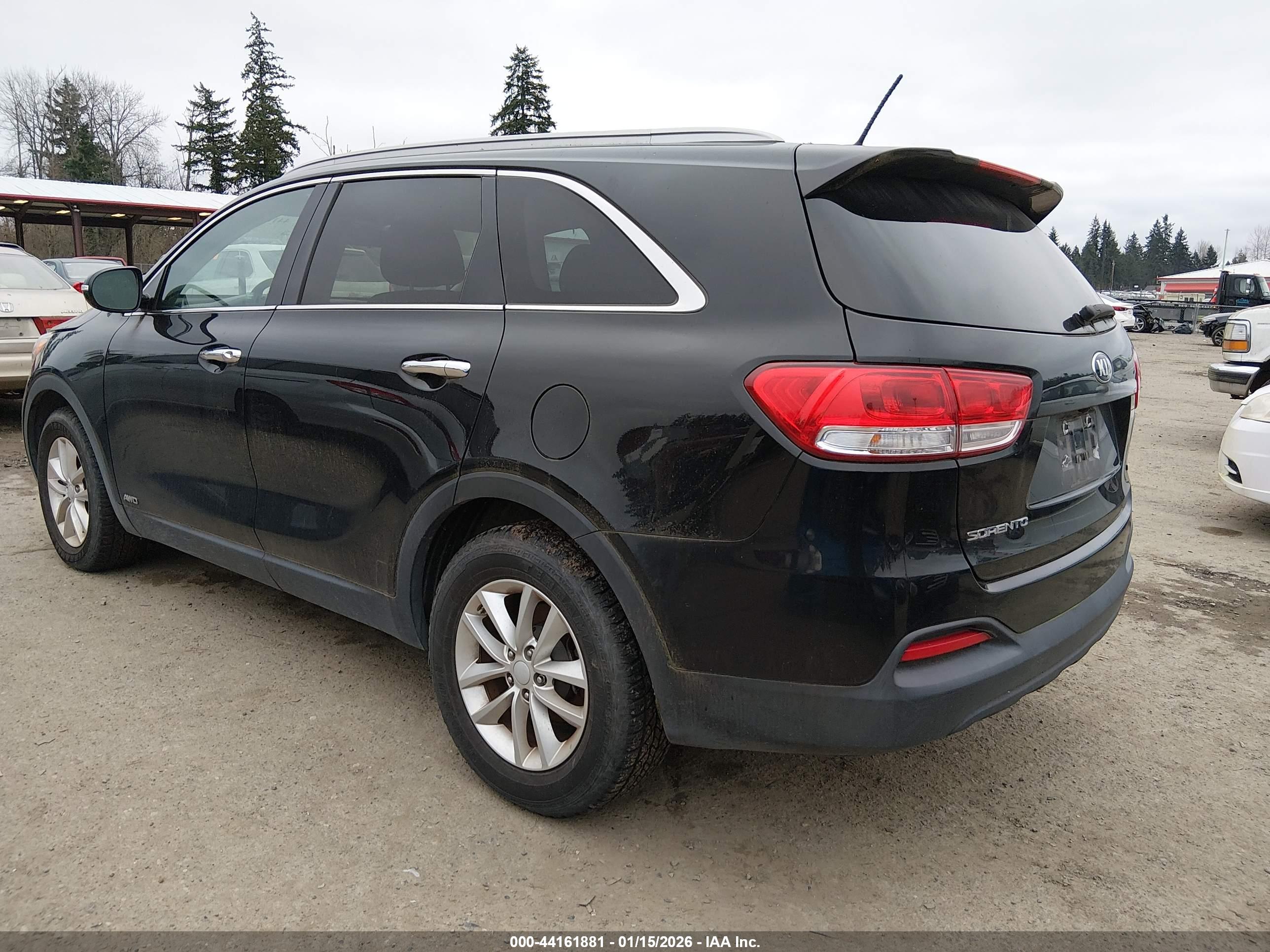 KIA SORENTO image 3