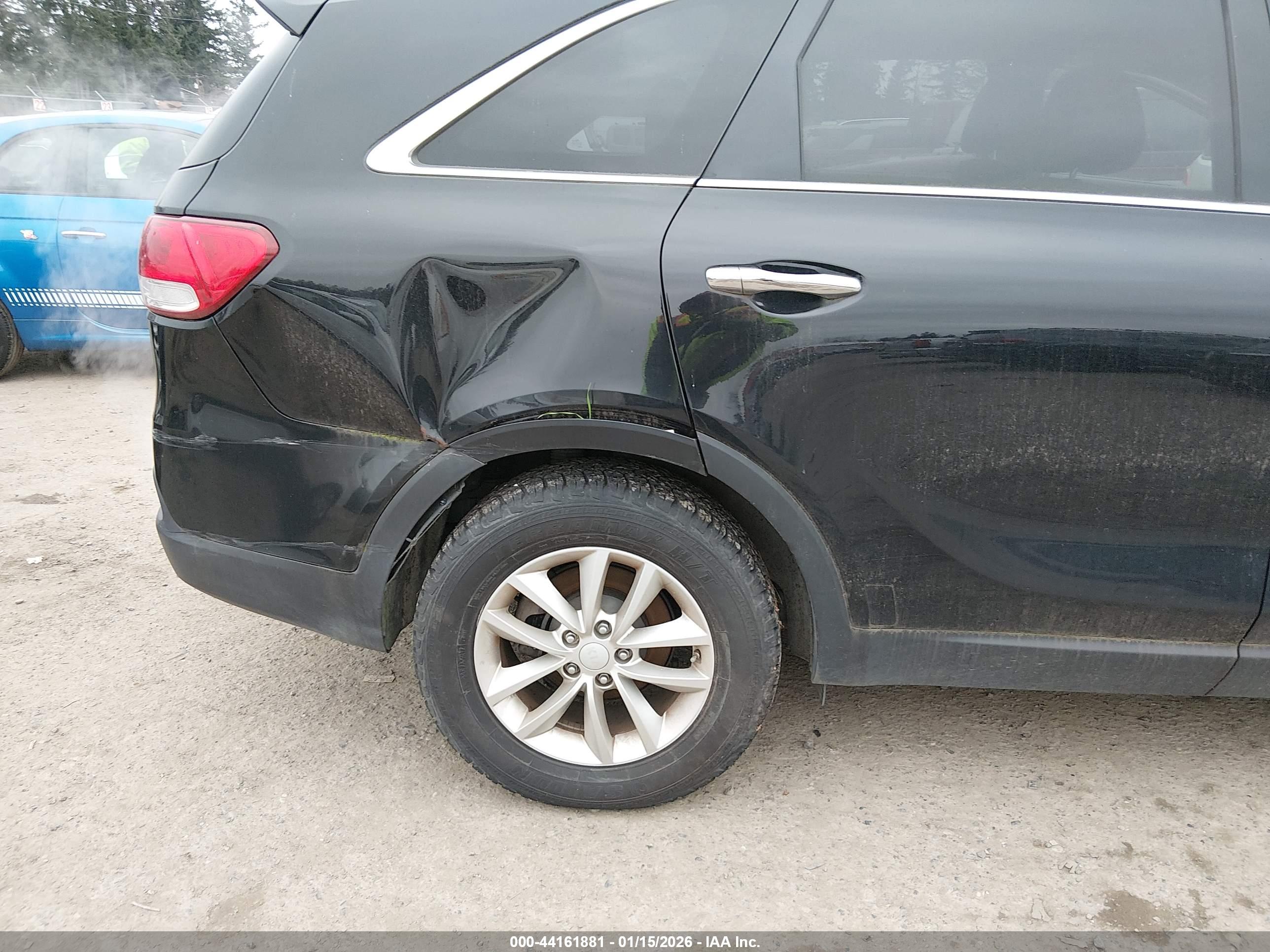 KIA SORENTO image 6