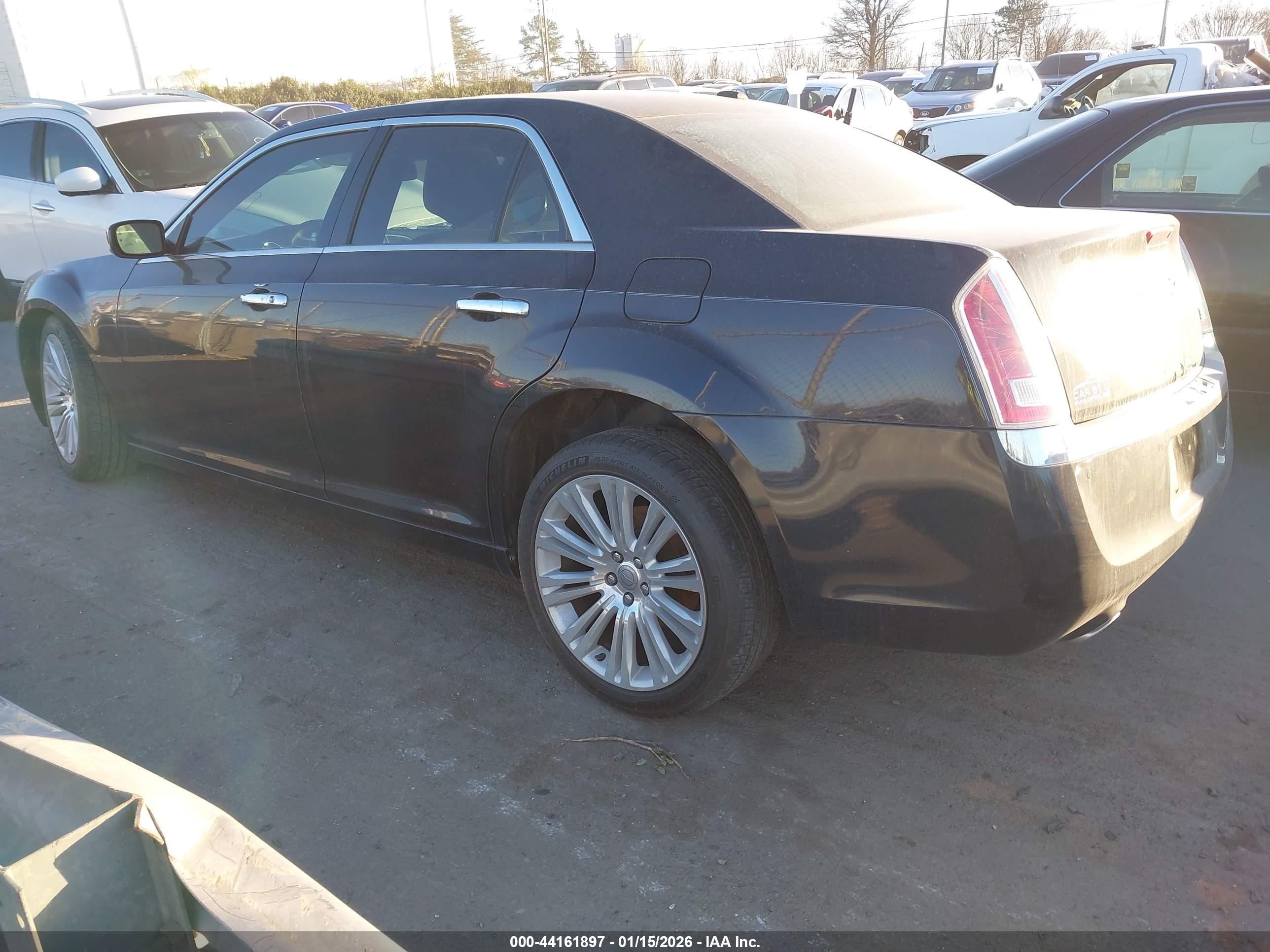 CHRYSLER 300C image 3