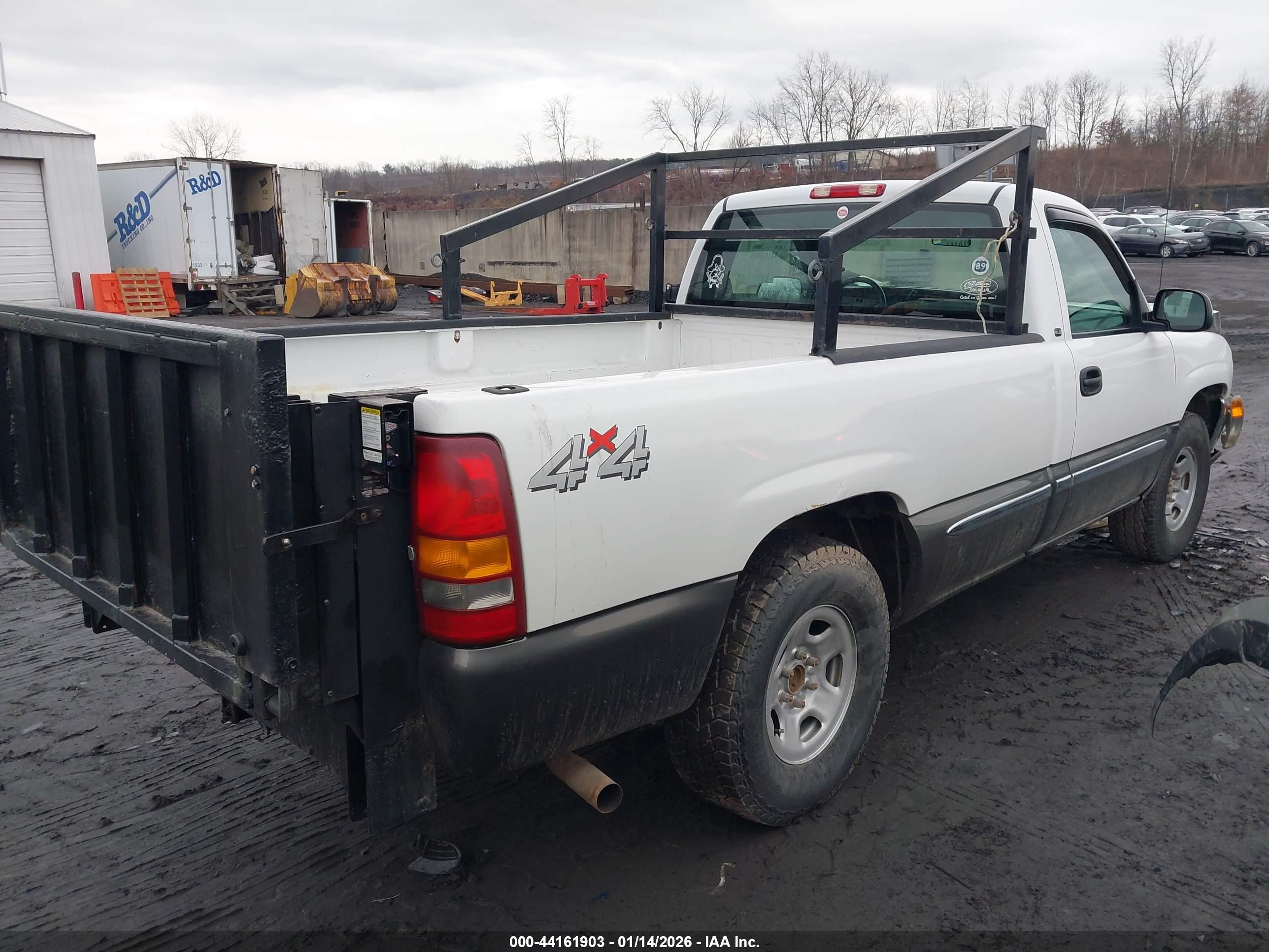GMC SIERRA image 4