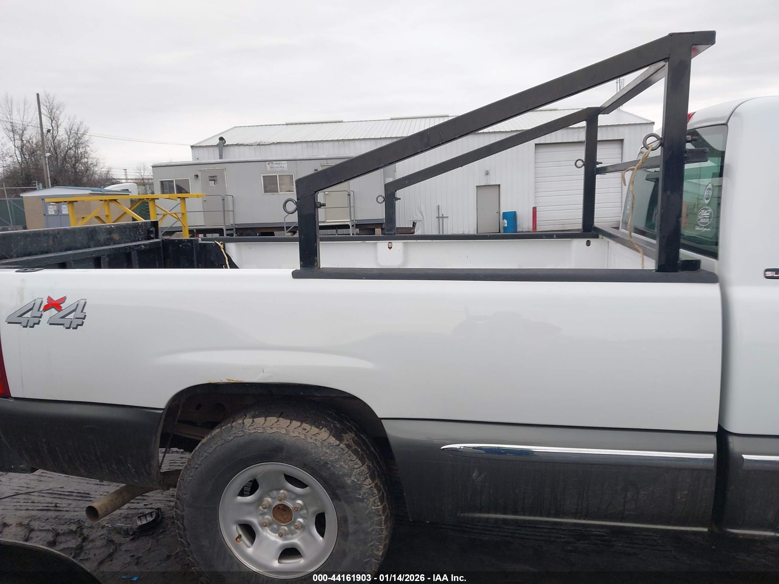 GMC SIERRA image 8