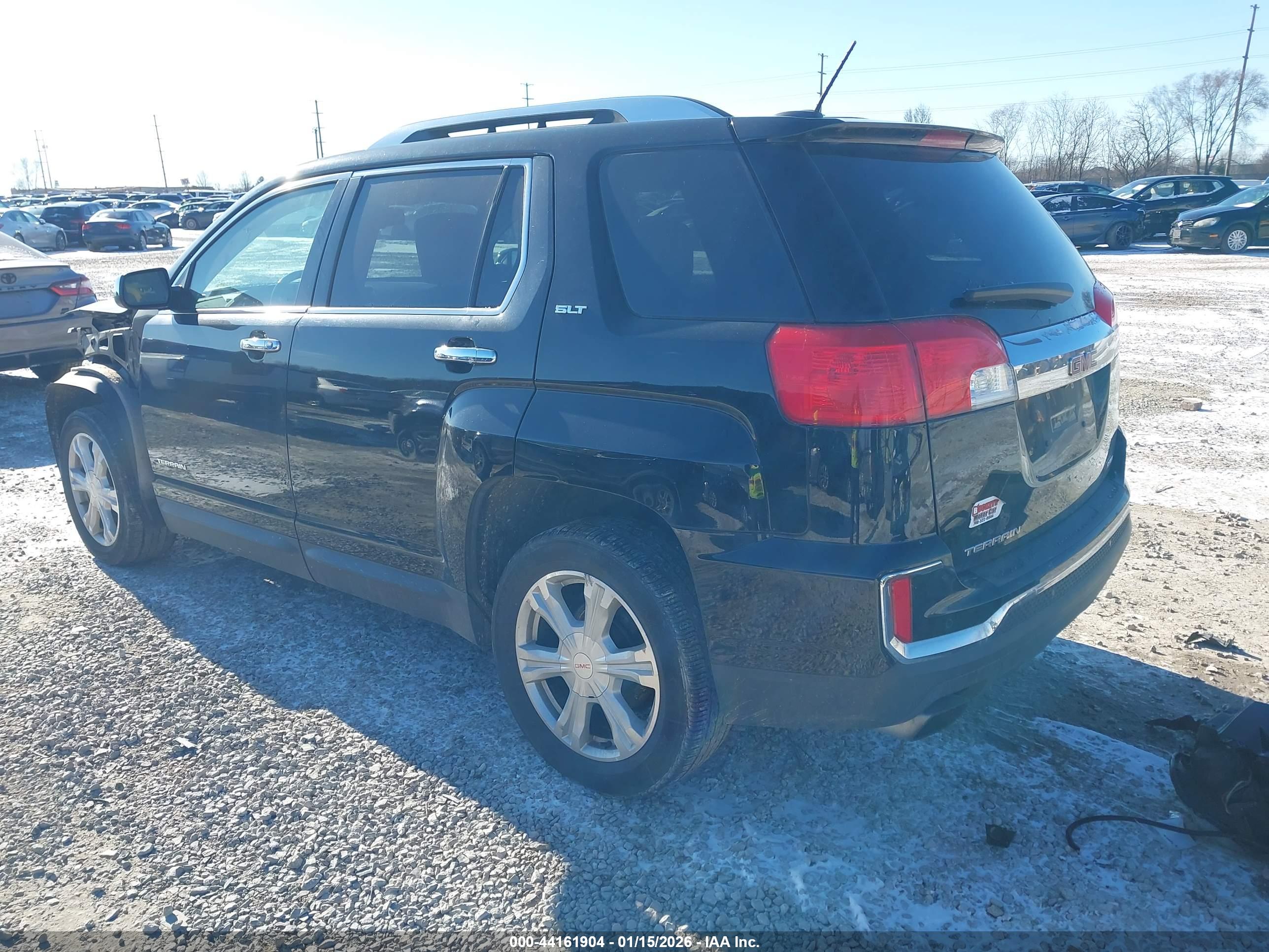 GMC TERRAIN image 3