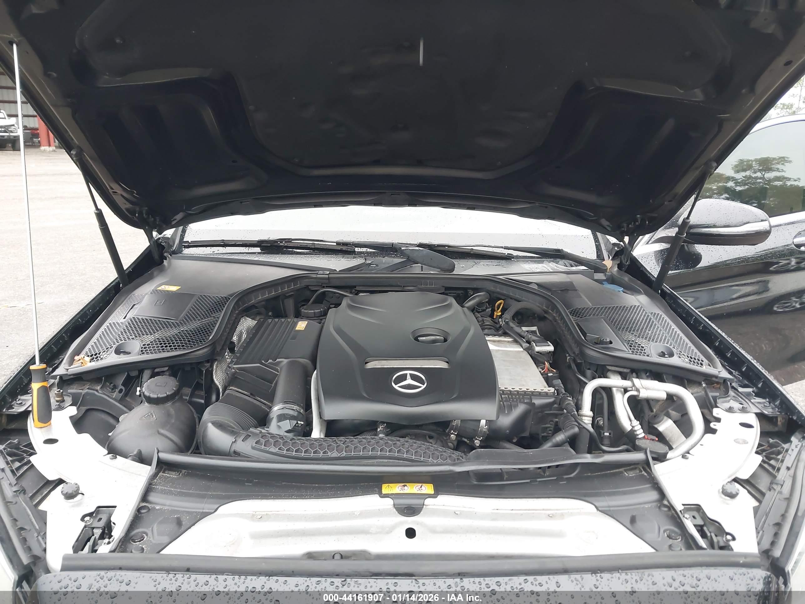 MERCEDES-BENZ C image 10