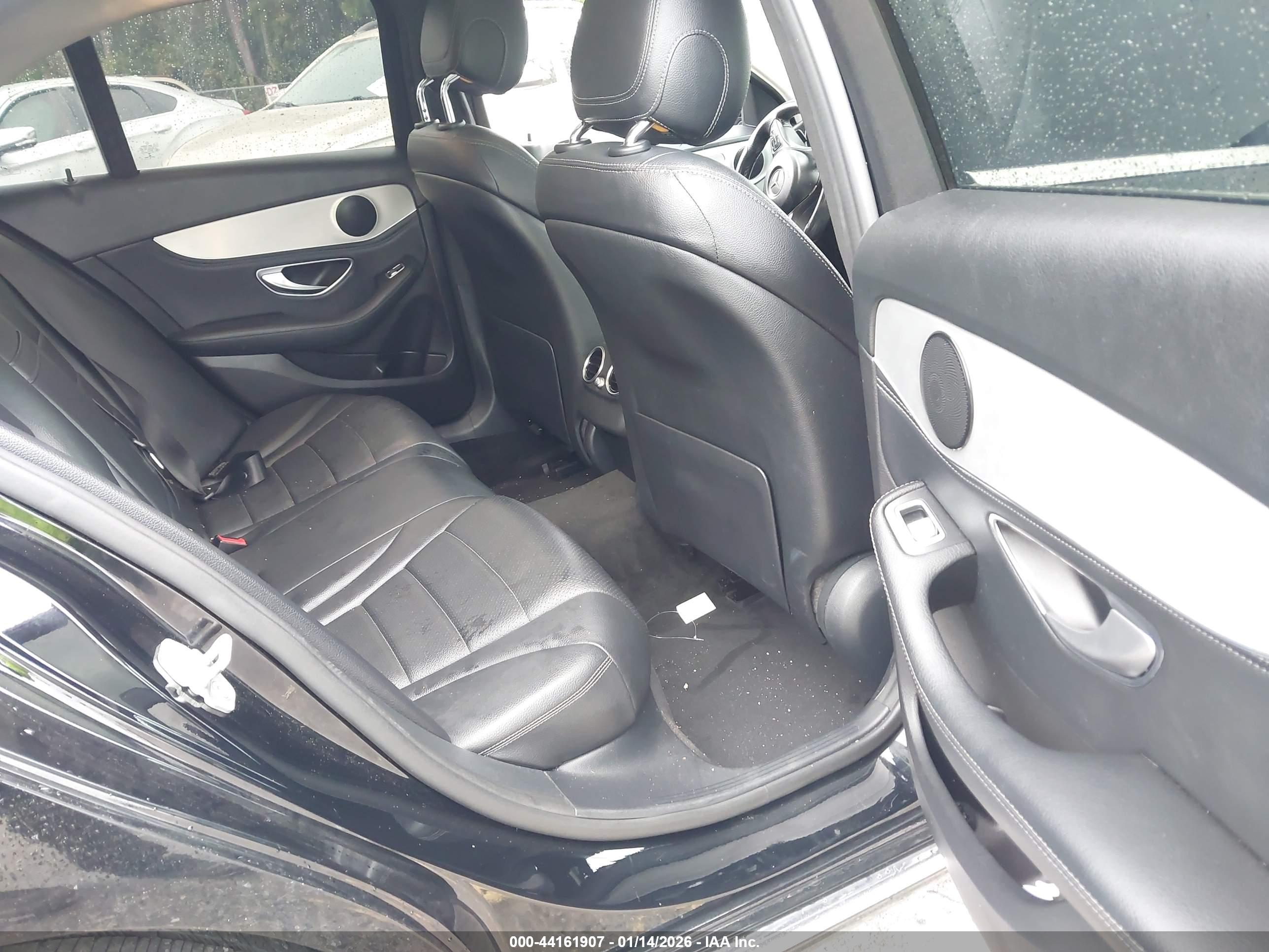MERCEDES-BENZ C image 8