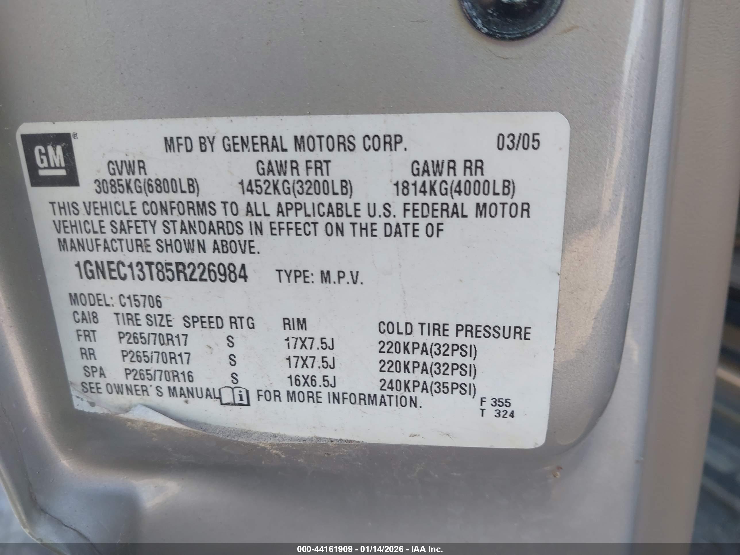 CHEVROLET TAHOE image 9
