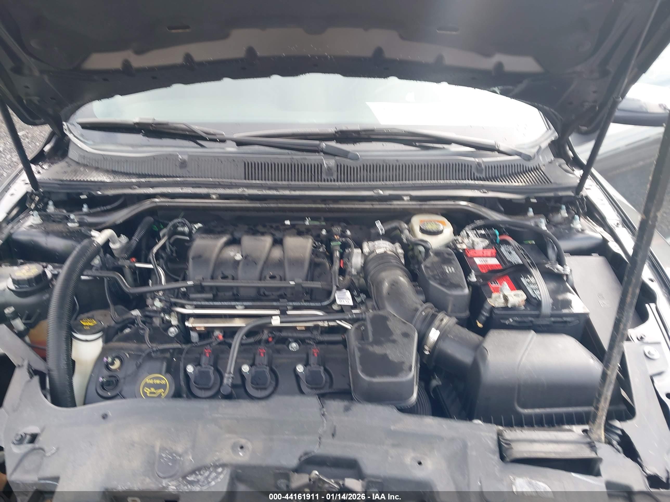 FORD TAURUS image 10