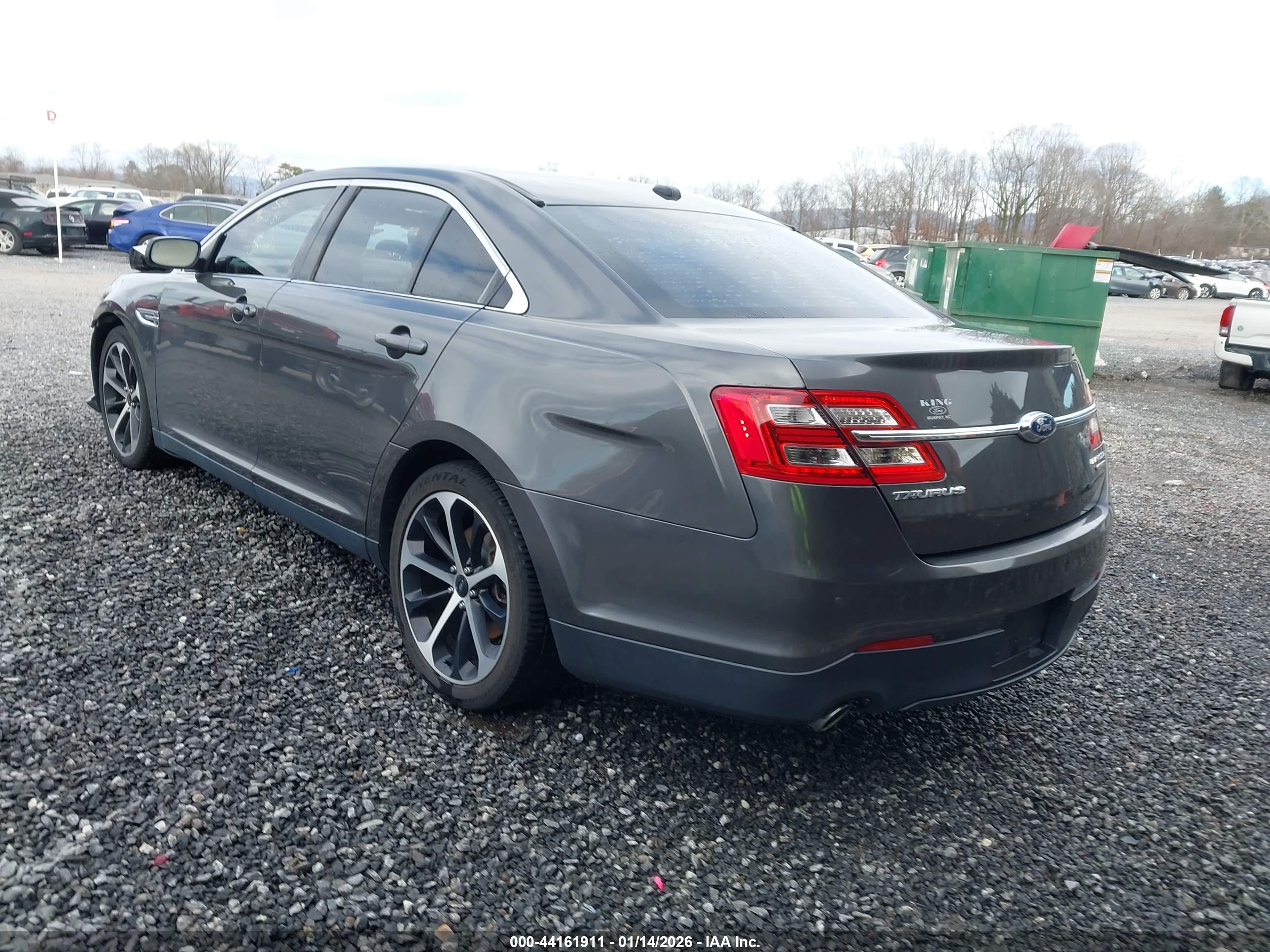 FORD TAURUS image 3