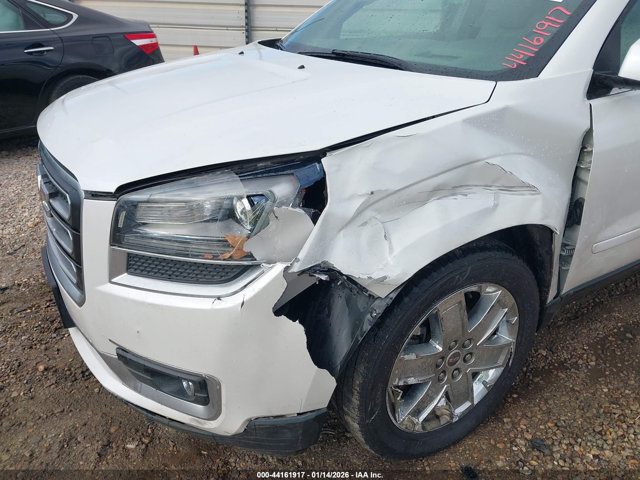 GMC ACADIA image 6