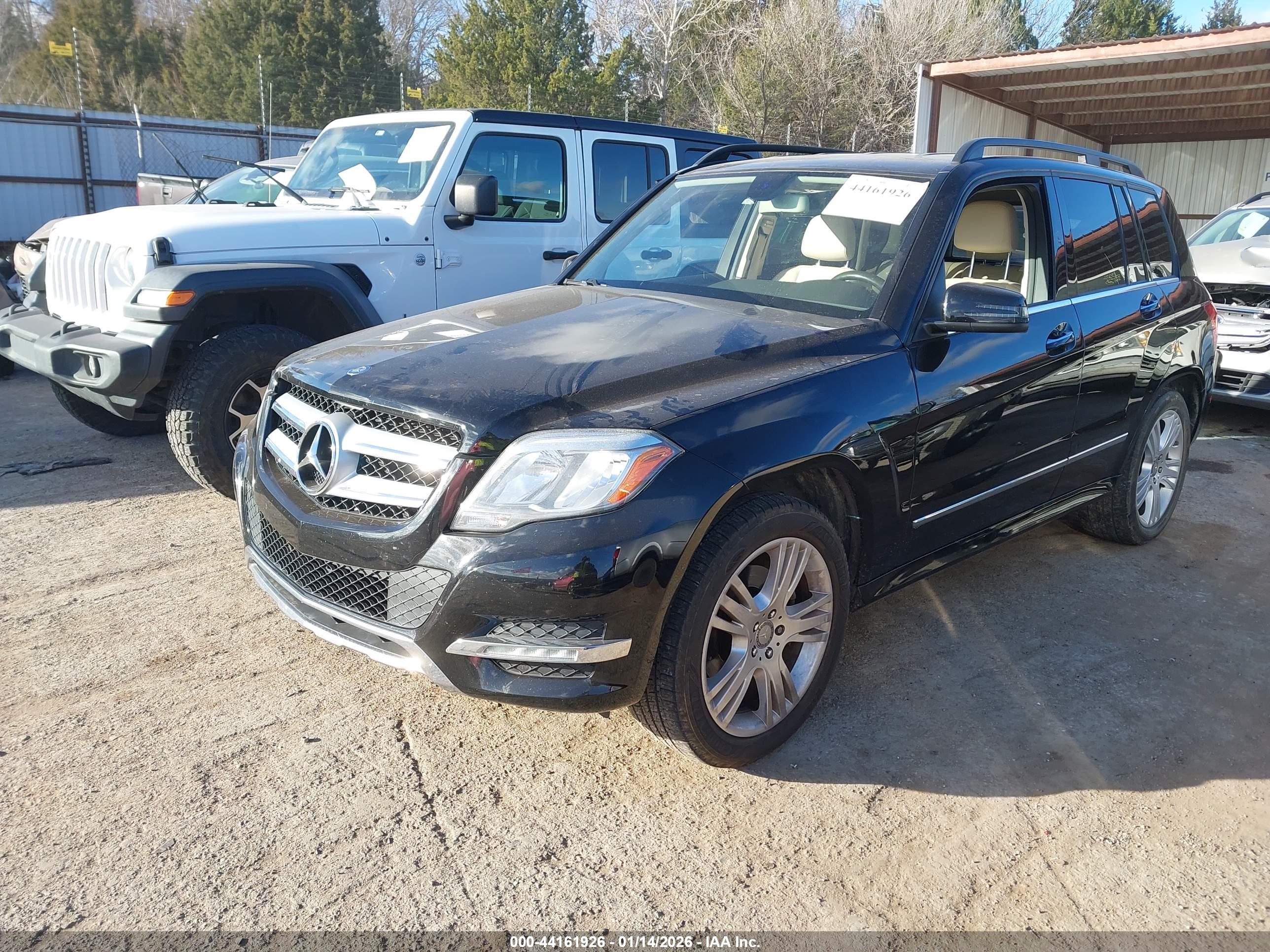 MERCEDES-BENZ GLK image 2