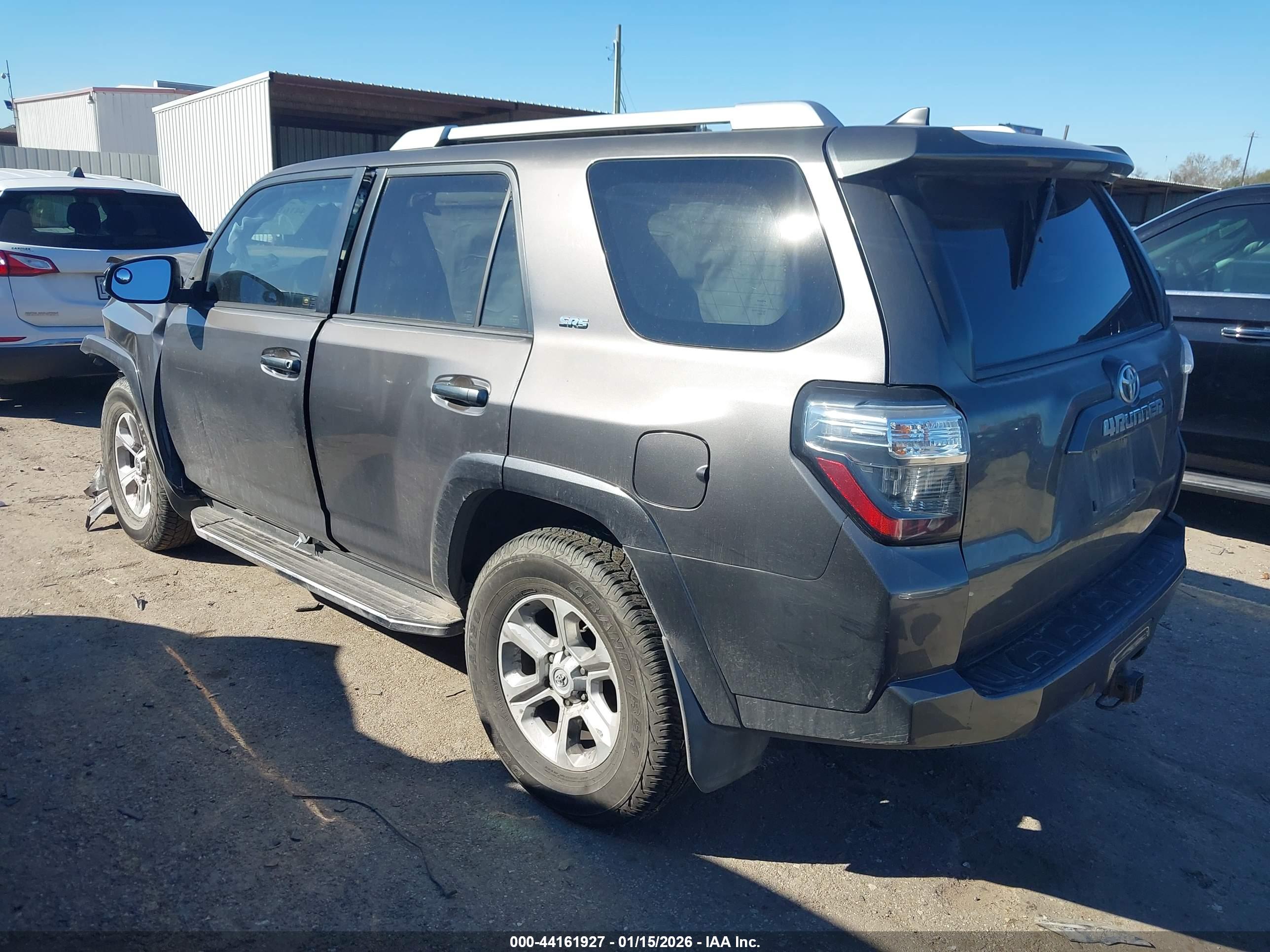 TOYOTA 4RUNNER image 3