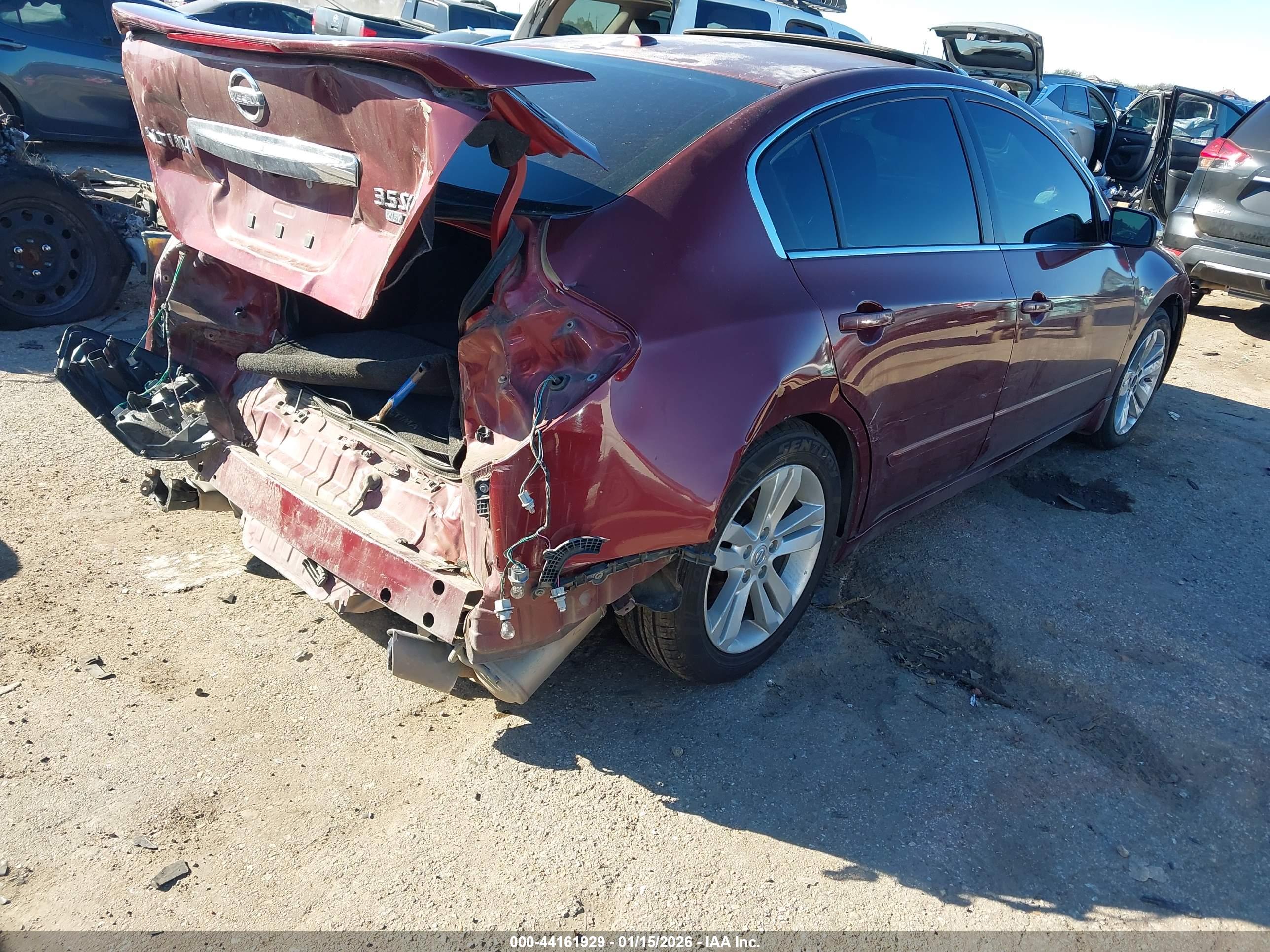 NISSAN ALTIMA image 4