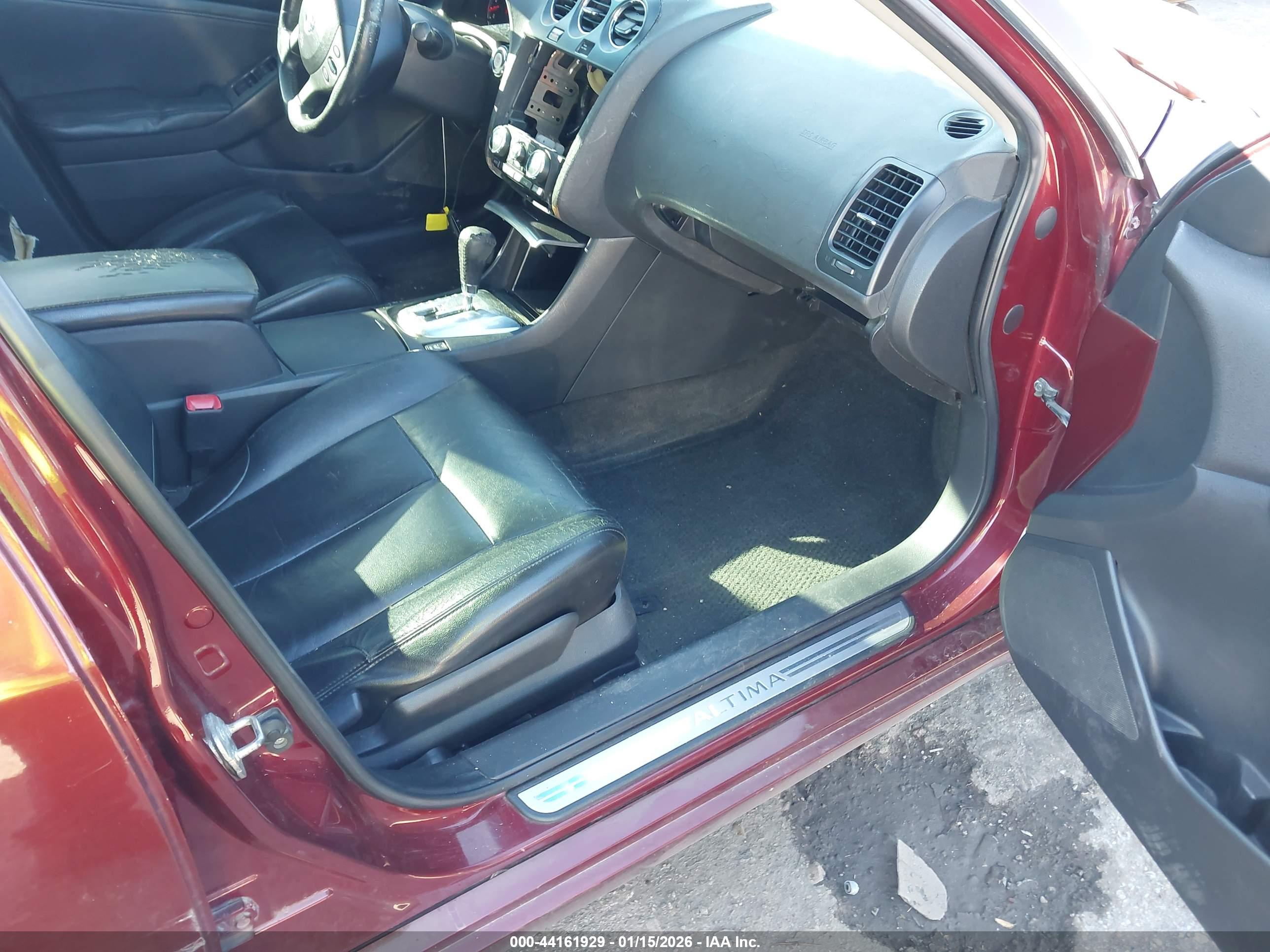 NISSAN ALTIMA image 5