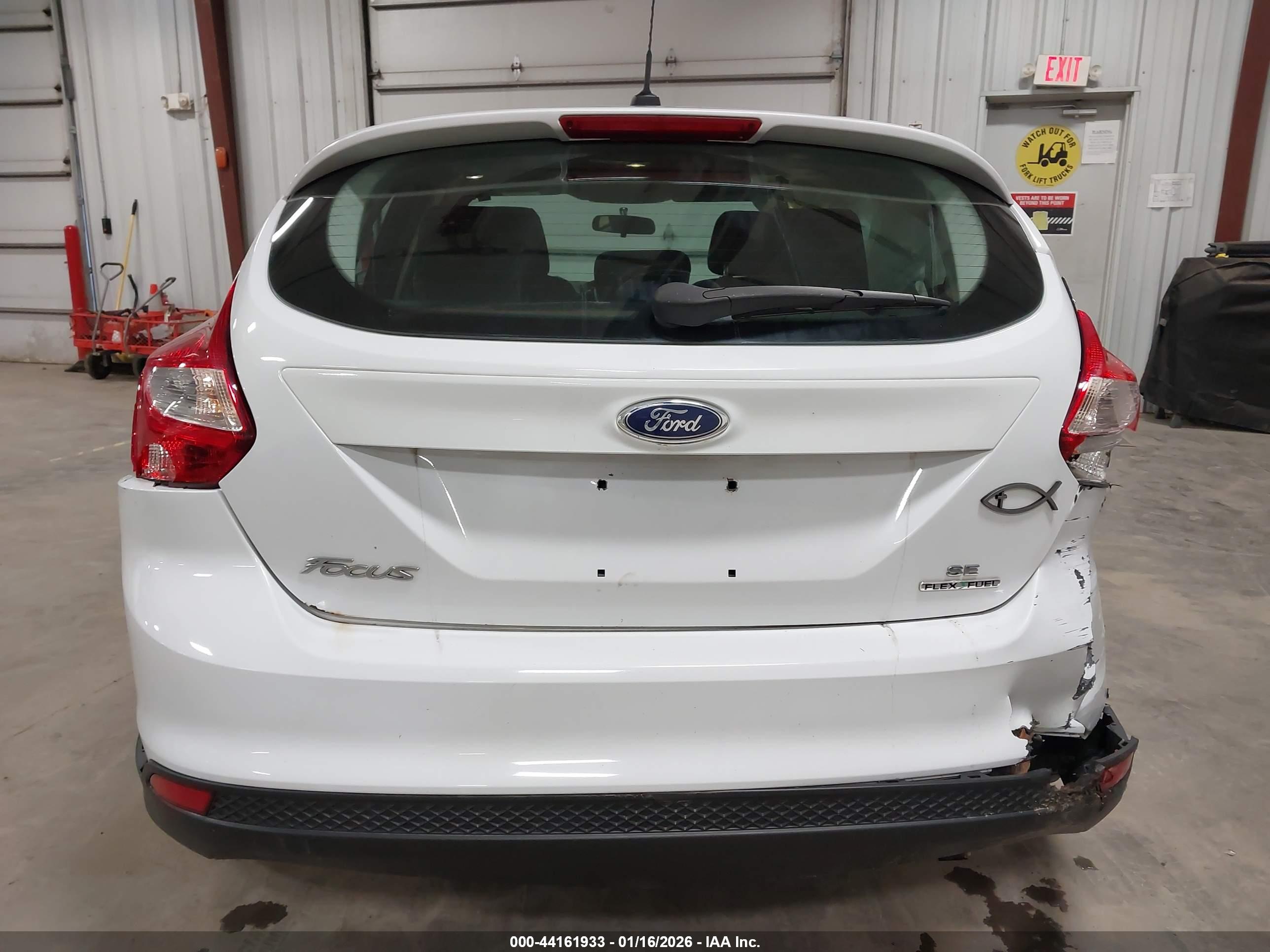 FORD FOCUS image 6