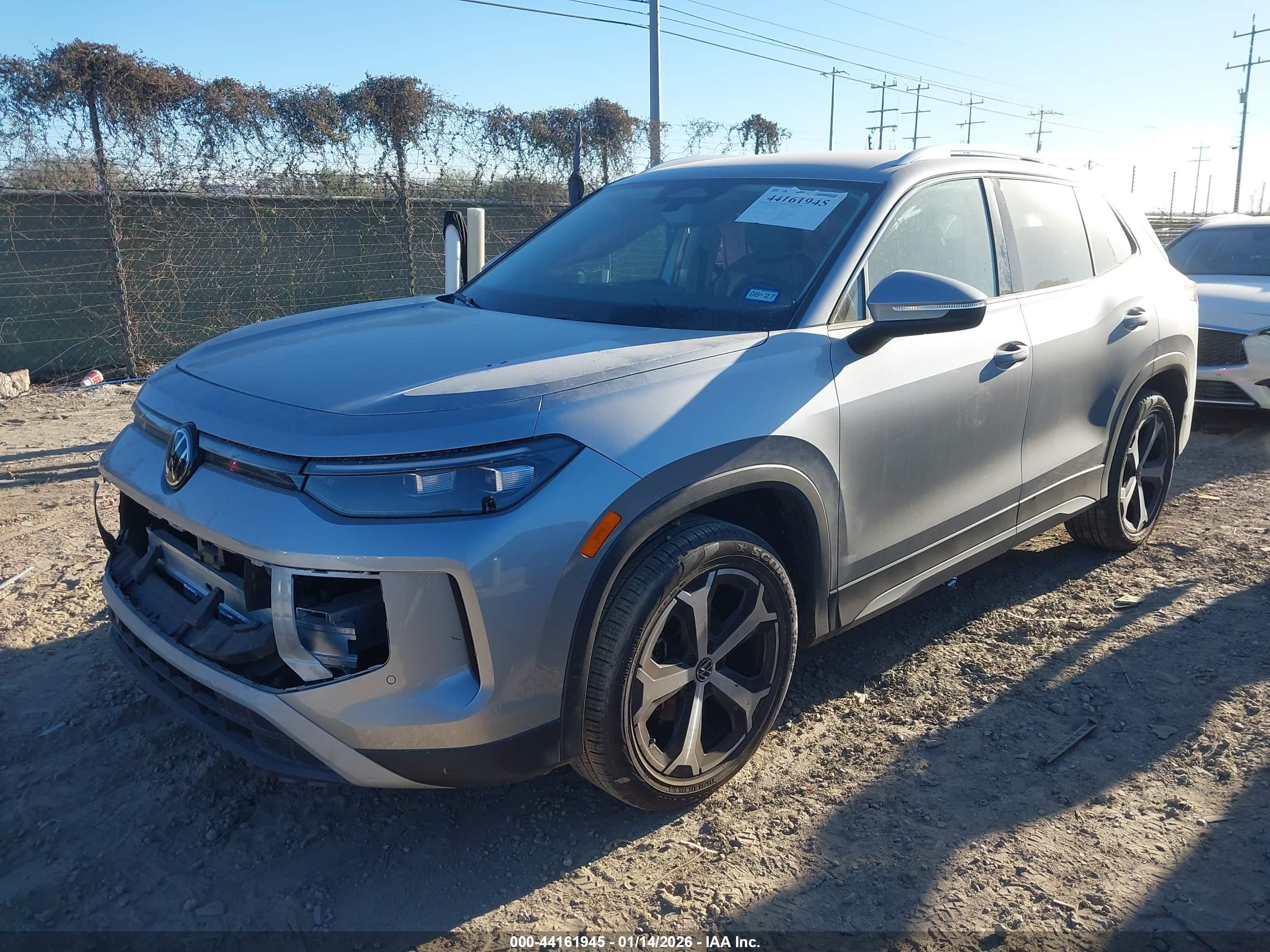 VOLKSWAGEN TIGUAN image 2