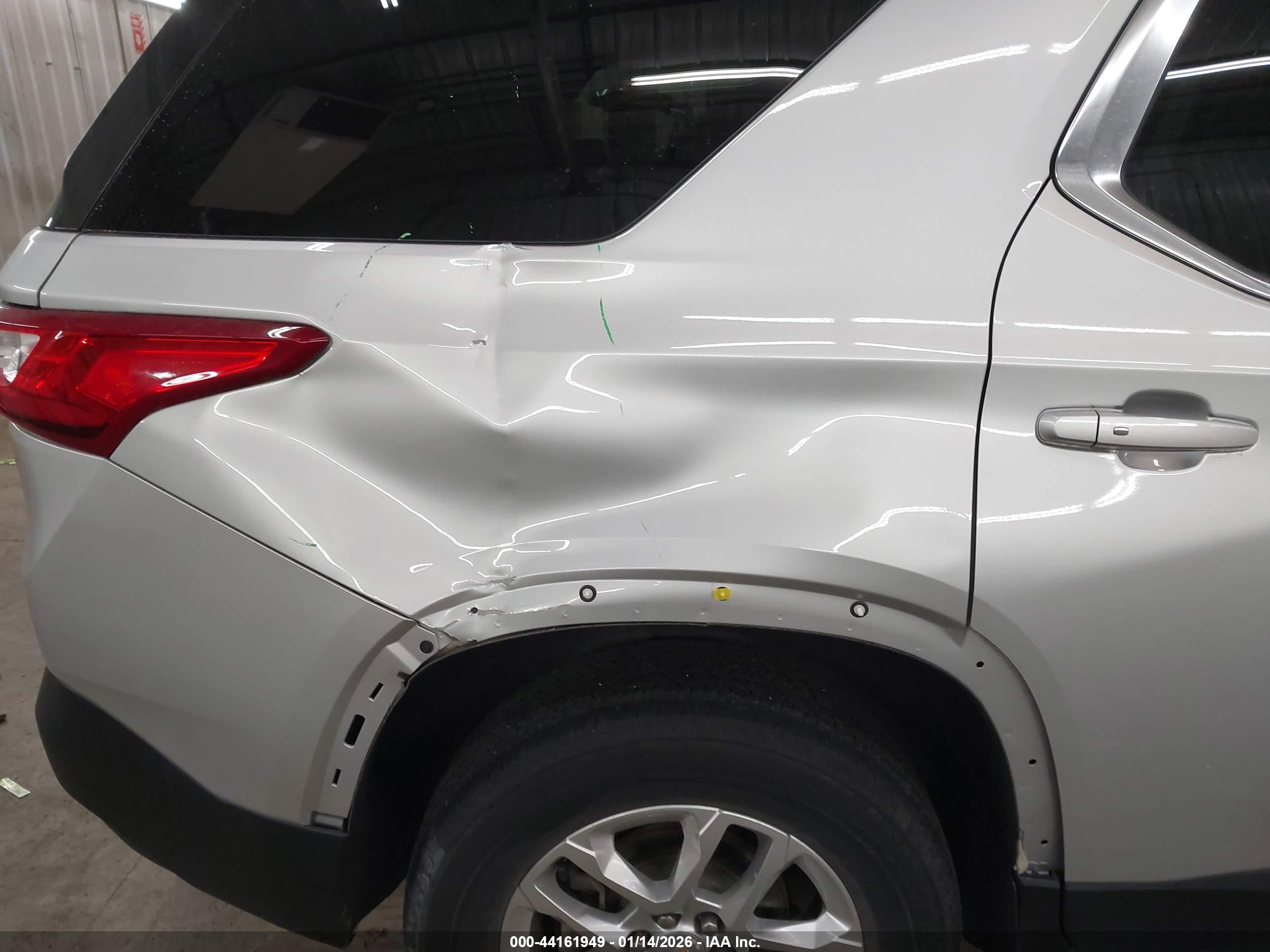 CHEVROLET TRAVERSE image 6