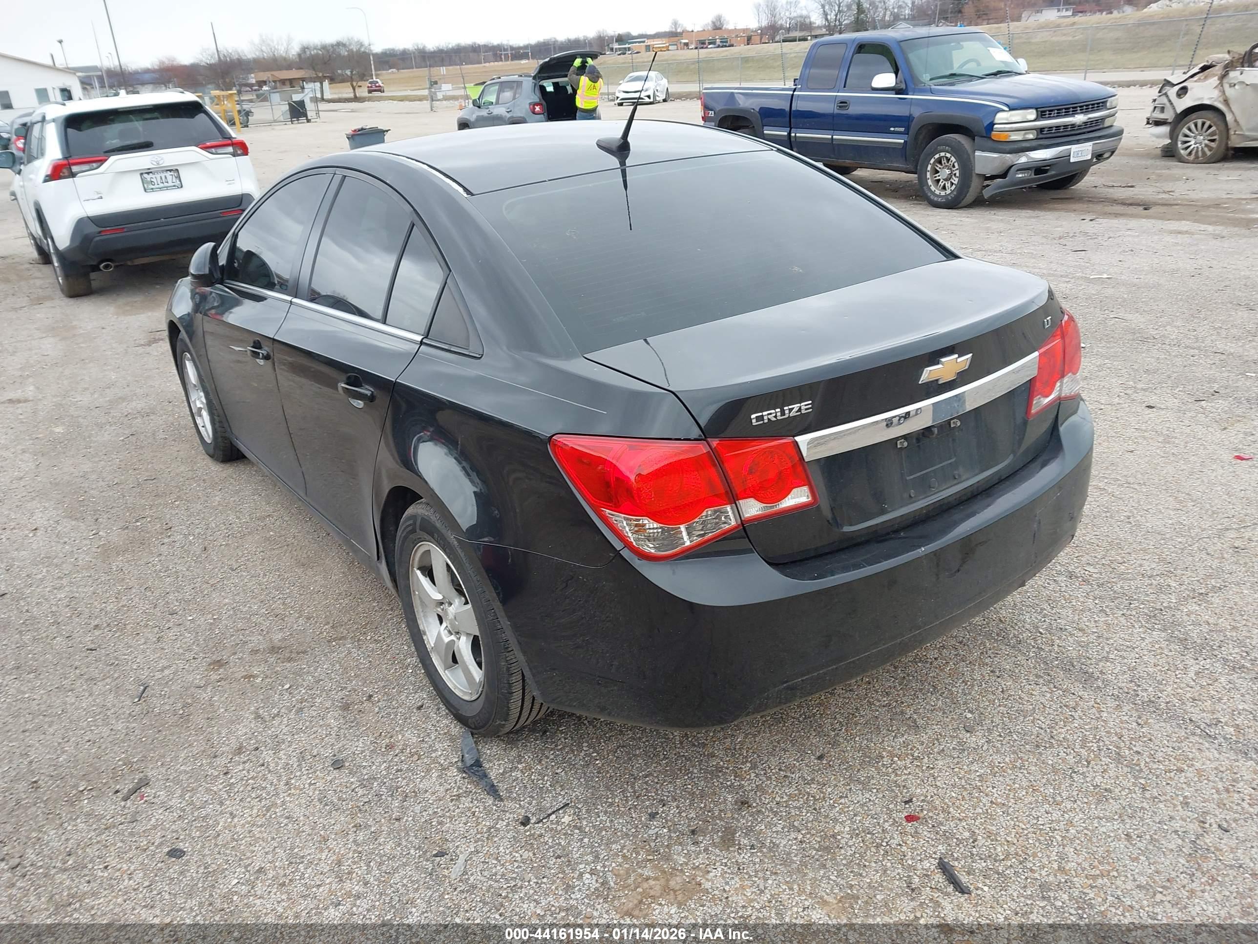 CHEVROLET CRUZE image 3