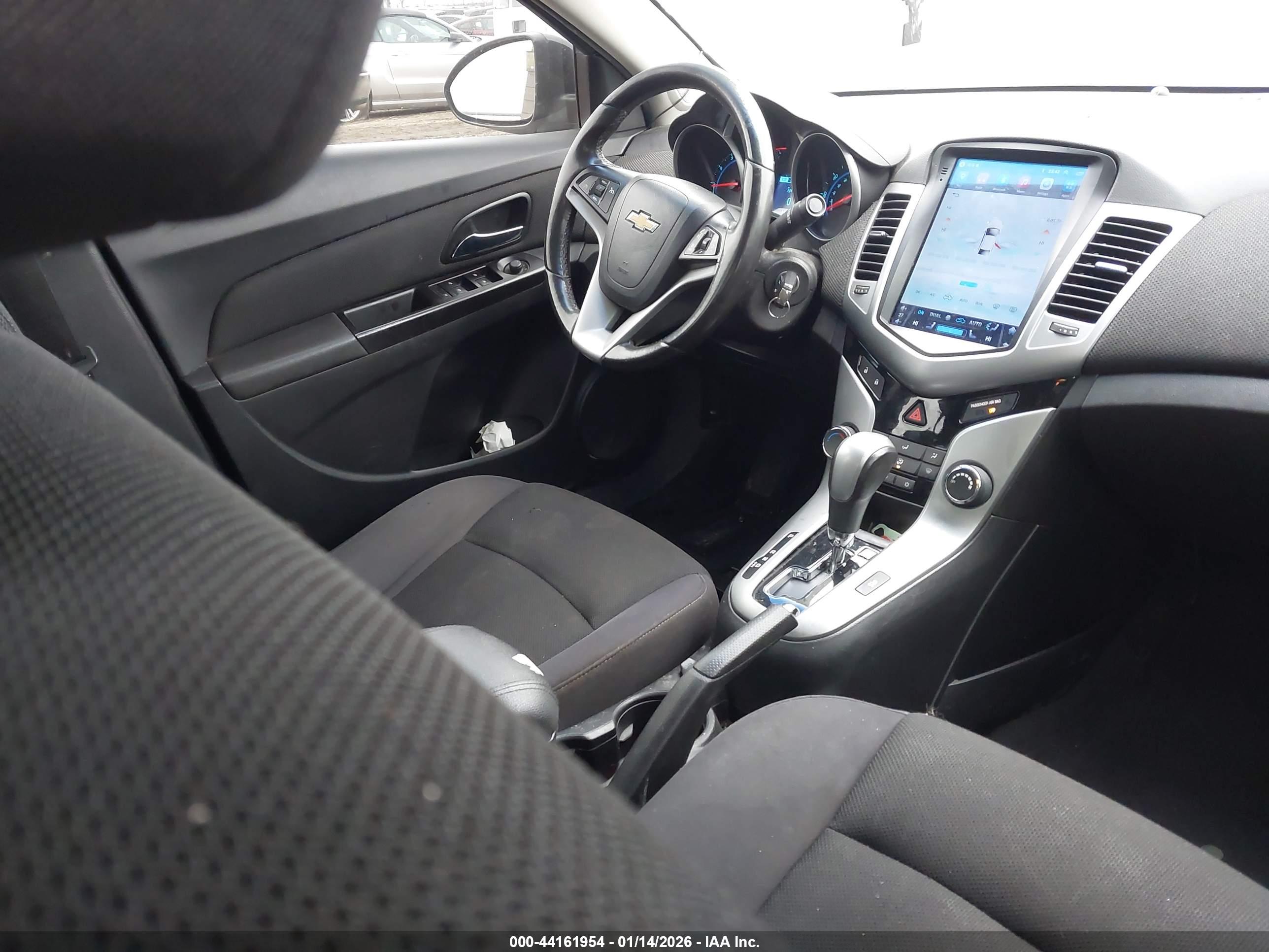 CHEVROLET CRUZE image 5
