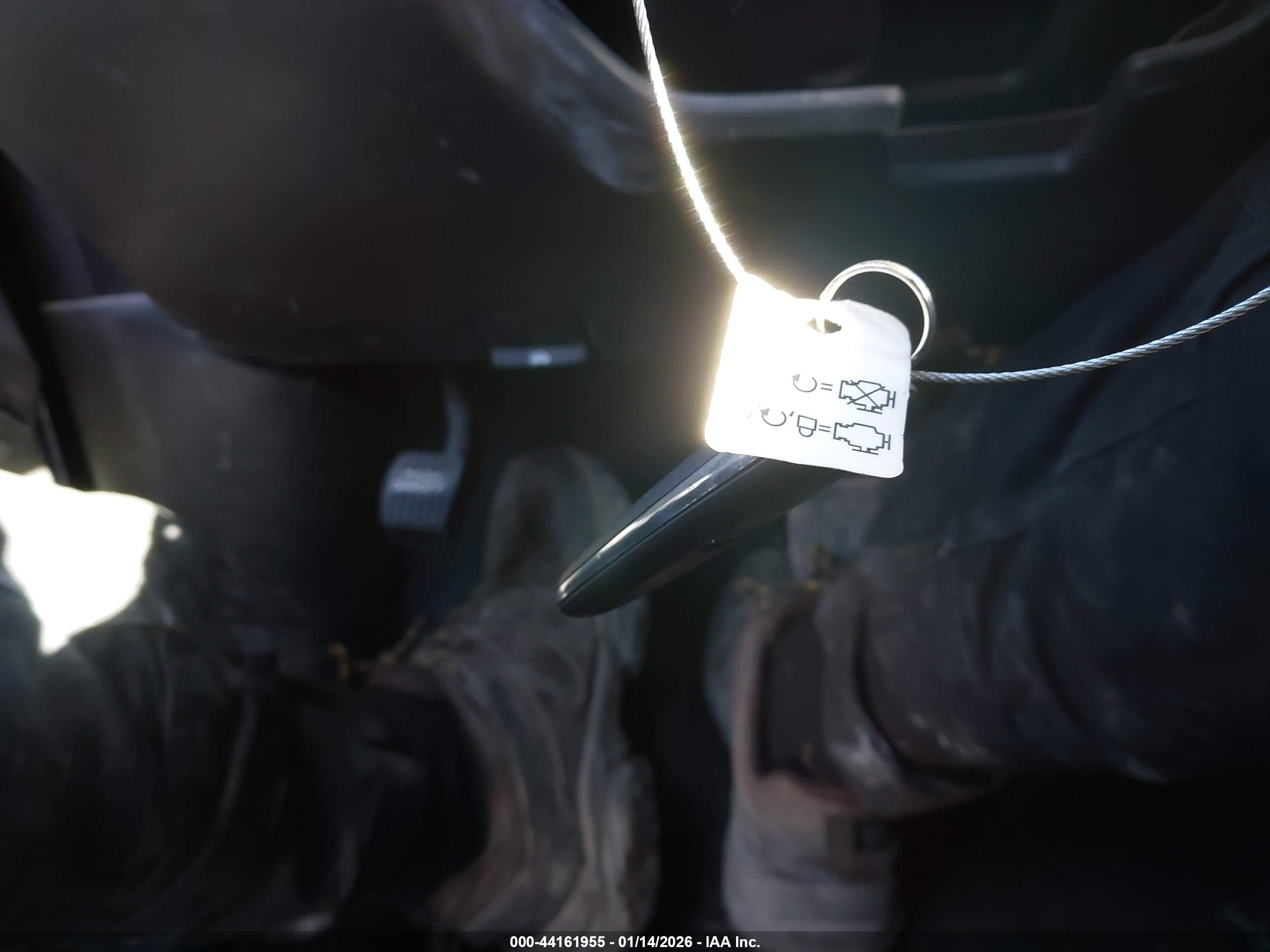 FORD TAURUS image 11
