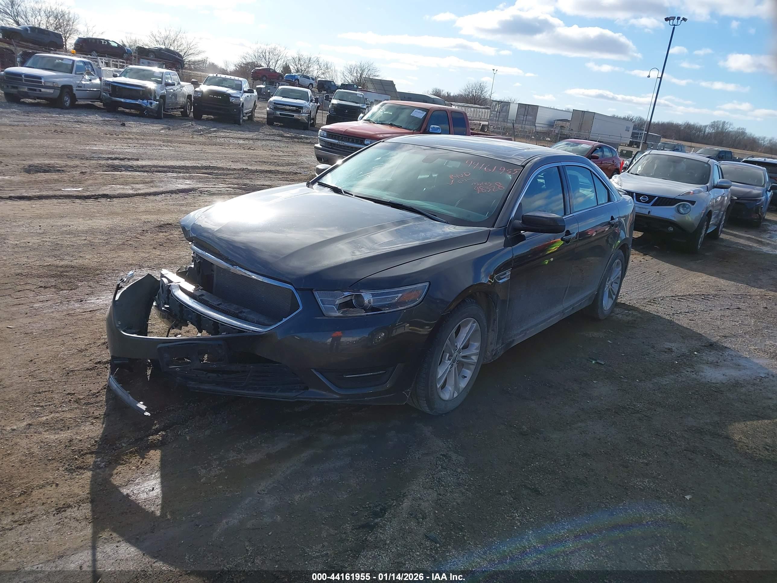 FORD TAURUS image 2