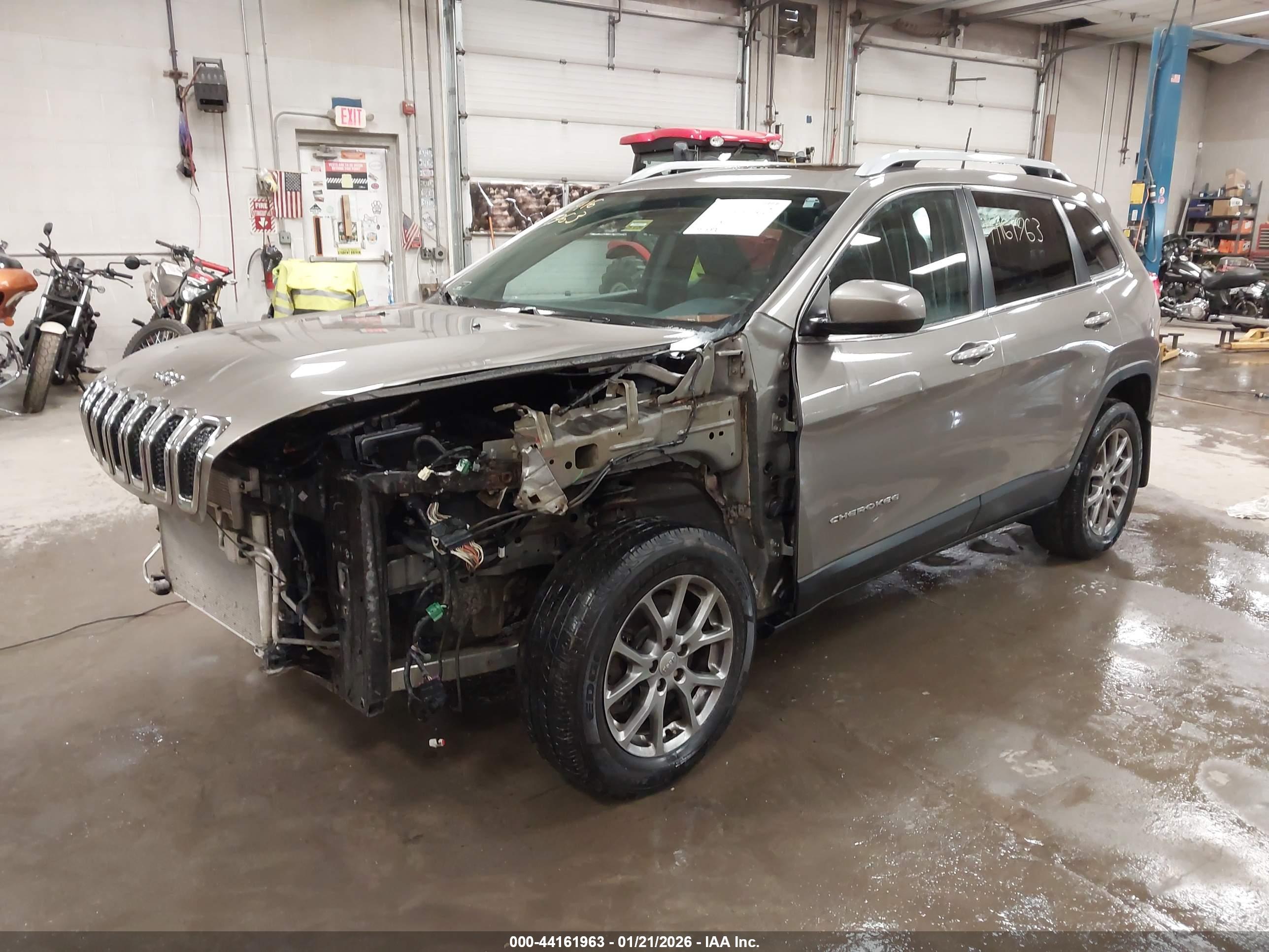 JEEP CHEROKEE image 2