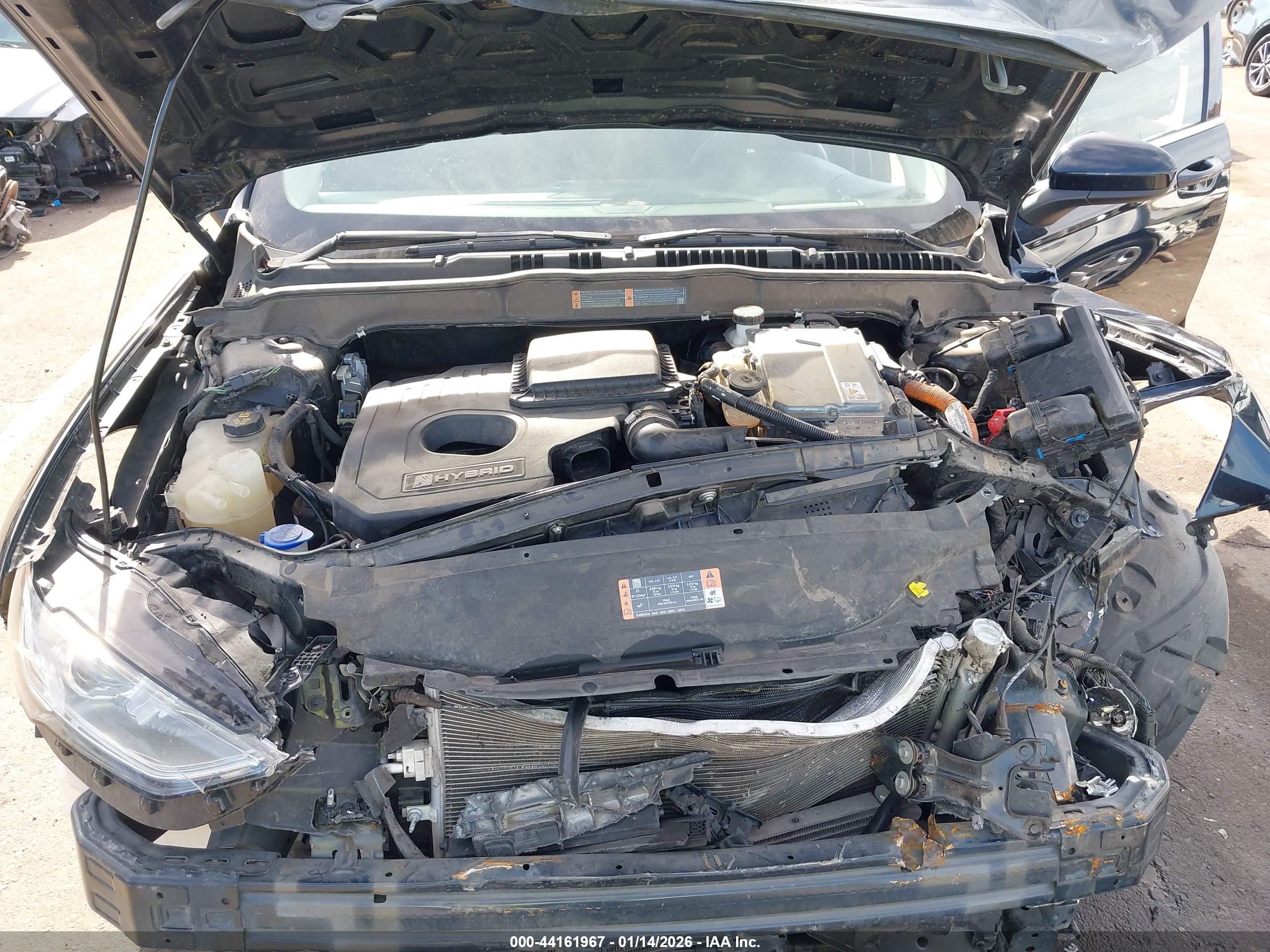FORD FUSION image 10