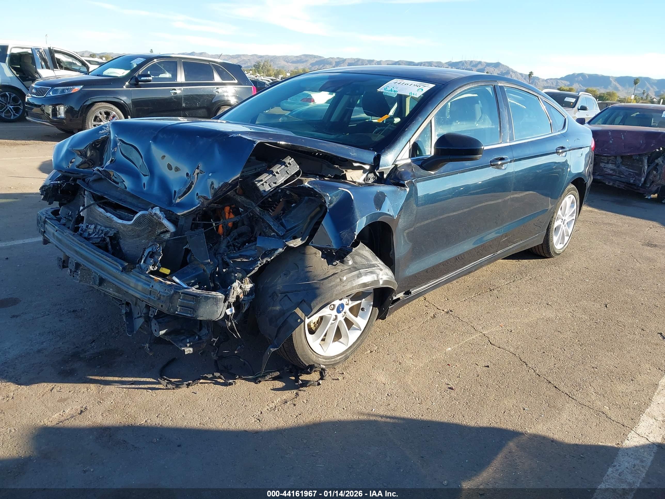 FORD FUSION image 2