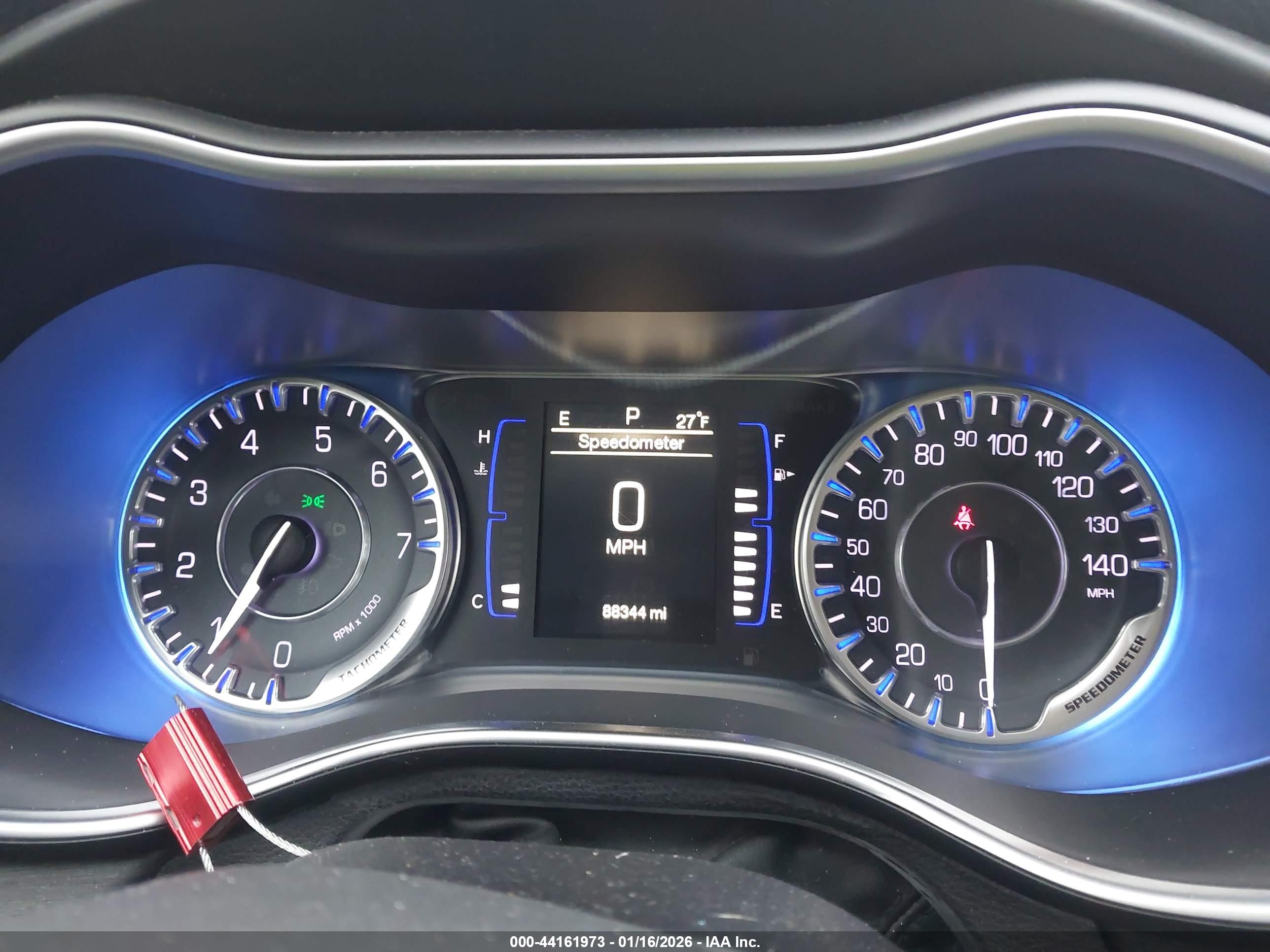 CHRYSLER 200 image 7