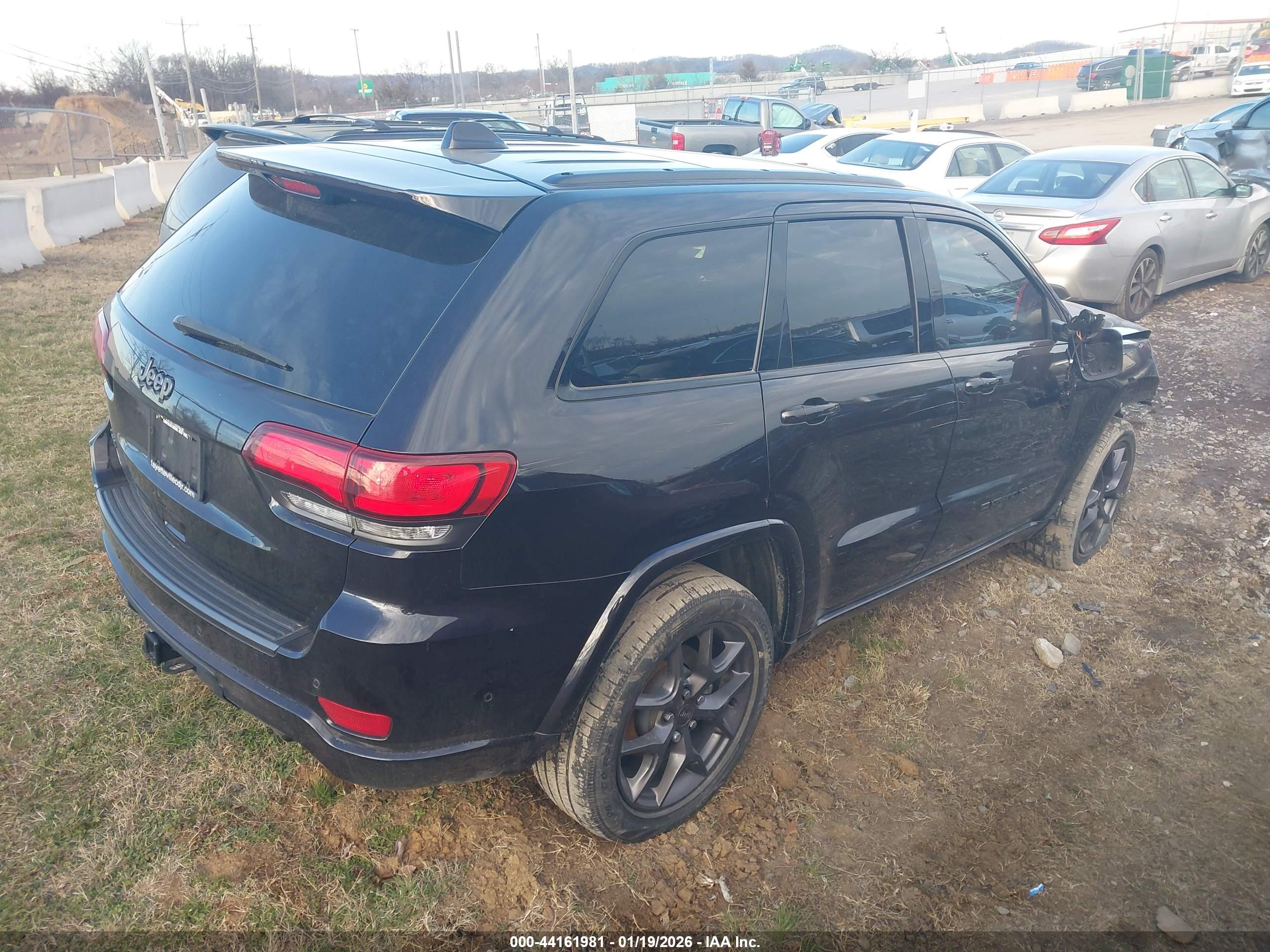 JEEP GRAND image 4