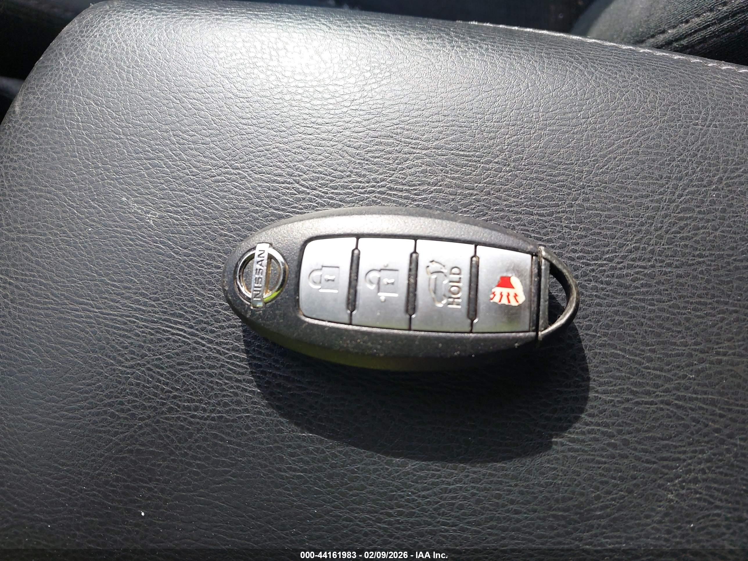 NISSAN ROGUE image 11