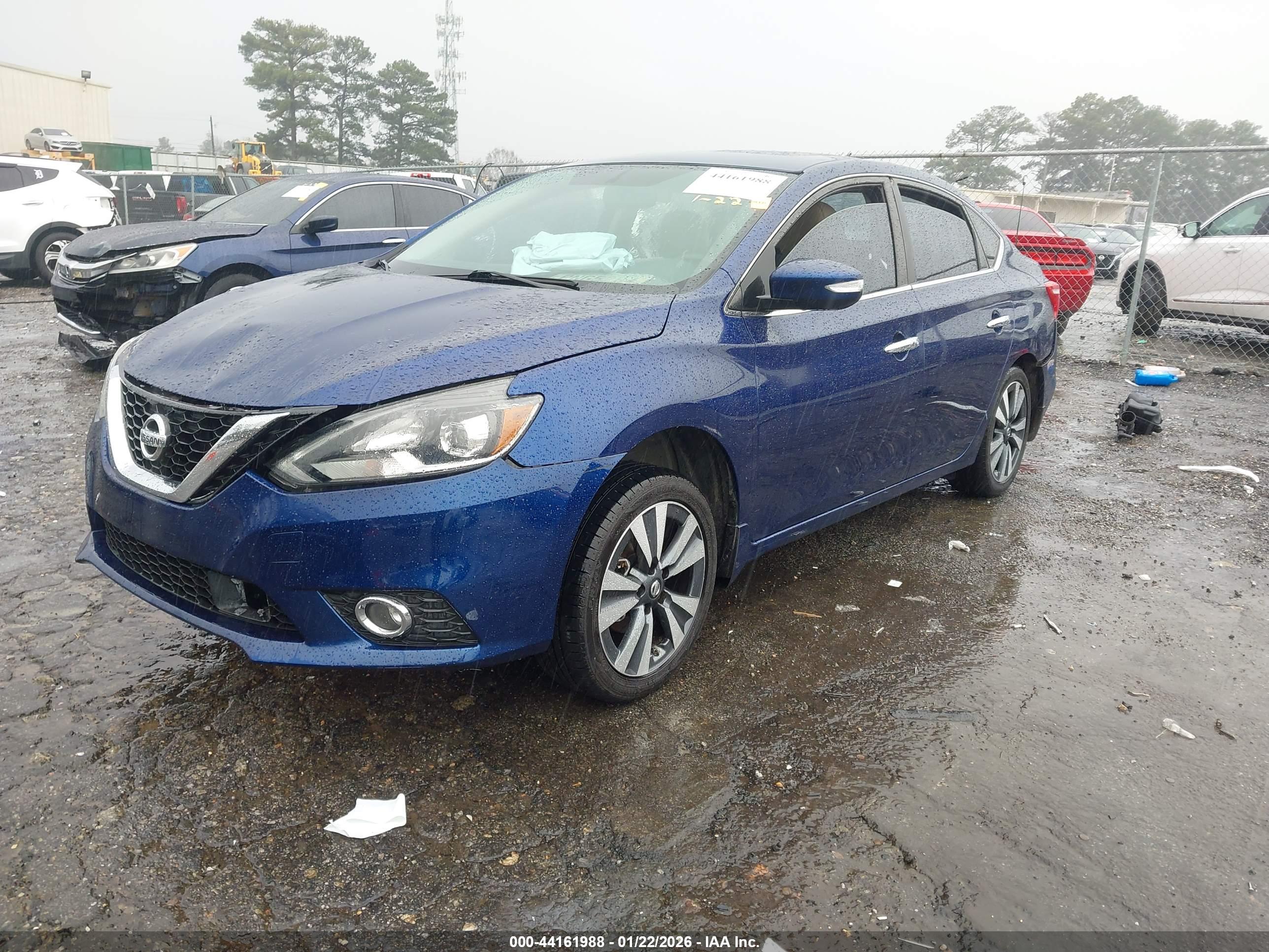 NISSAN SENTRA image 2