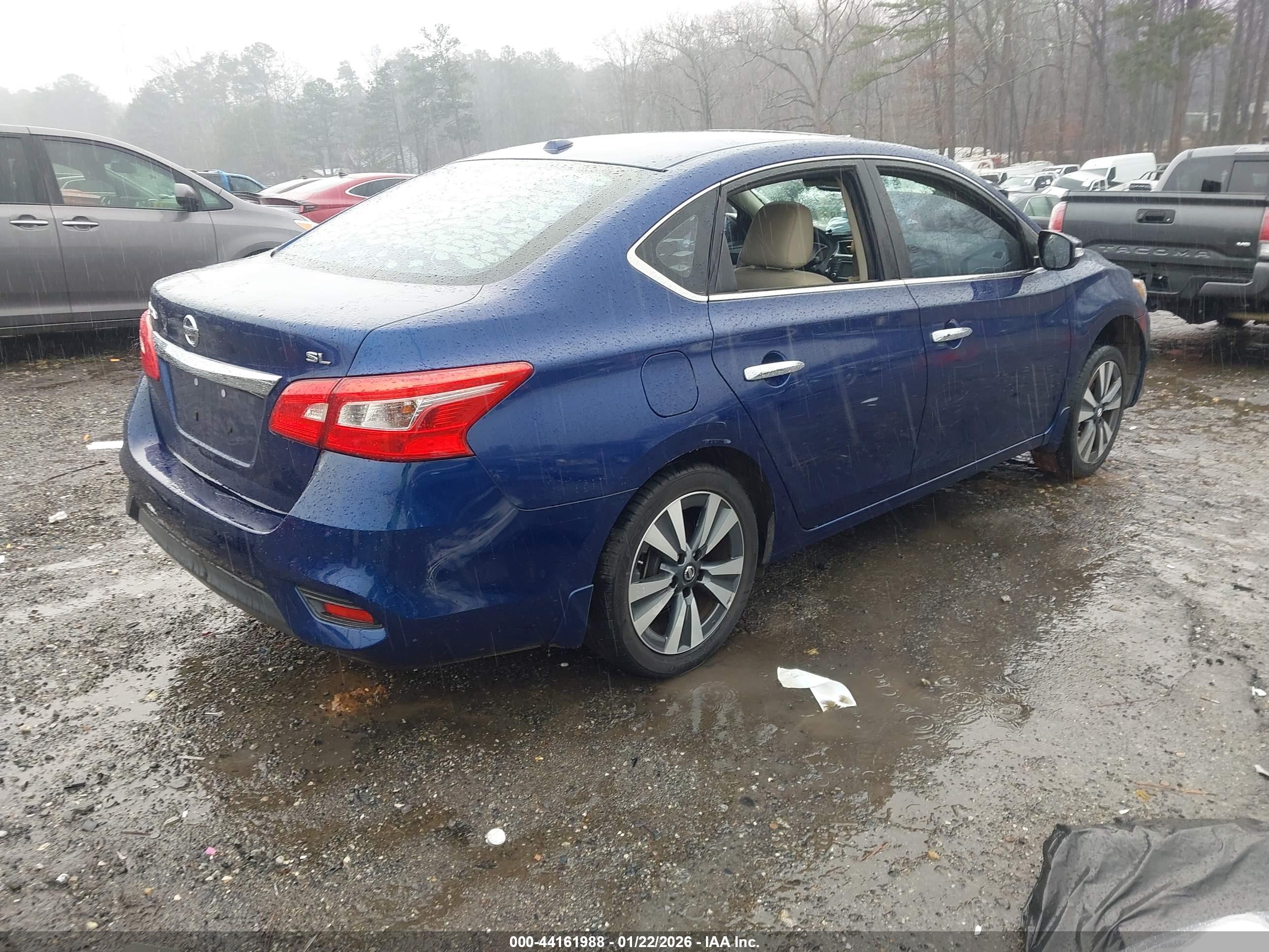 NISSAN SENTRA image 4
