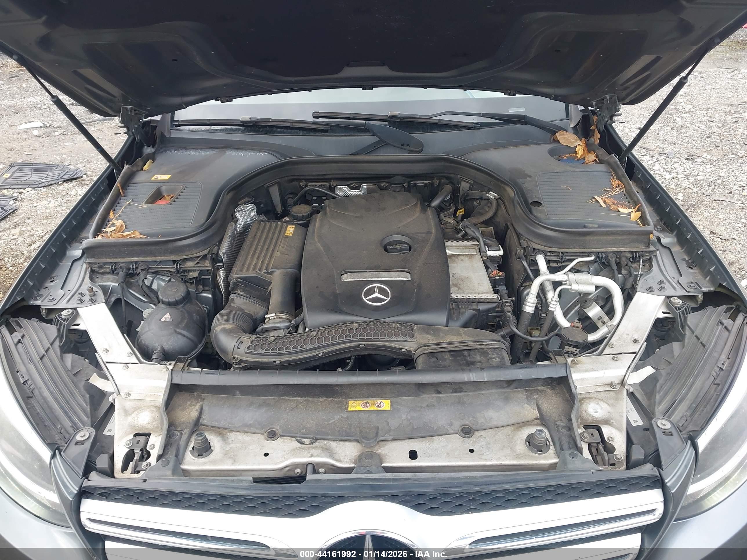 MERCEDES-BENZ GLC image 10