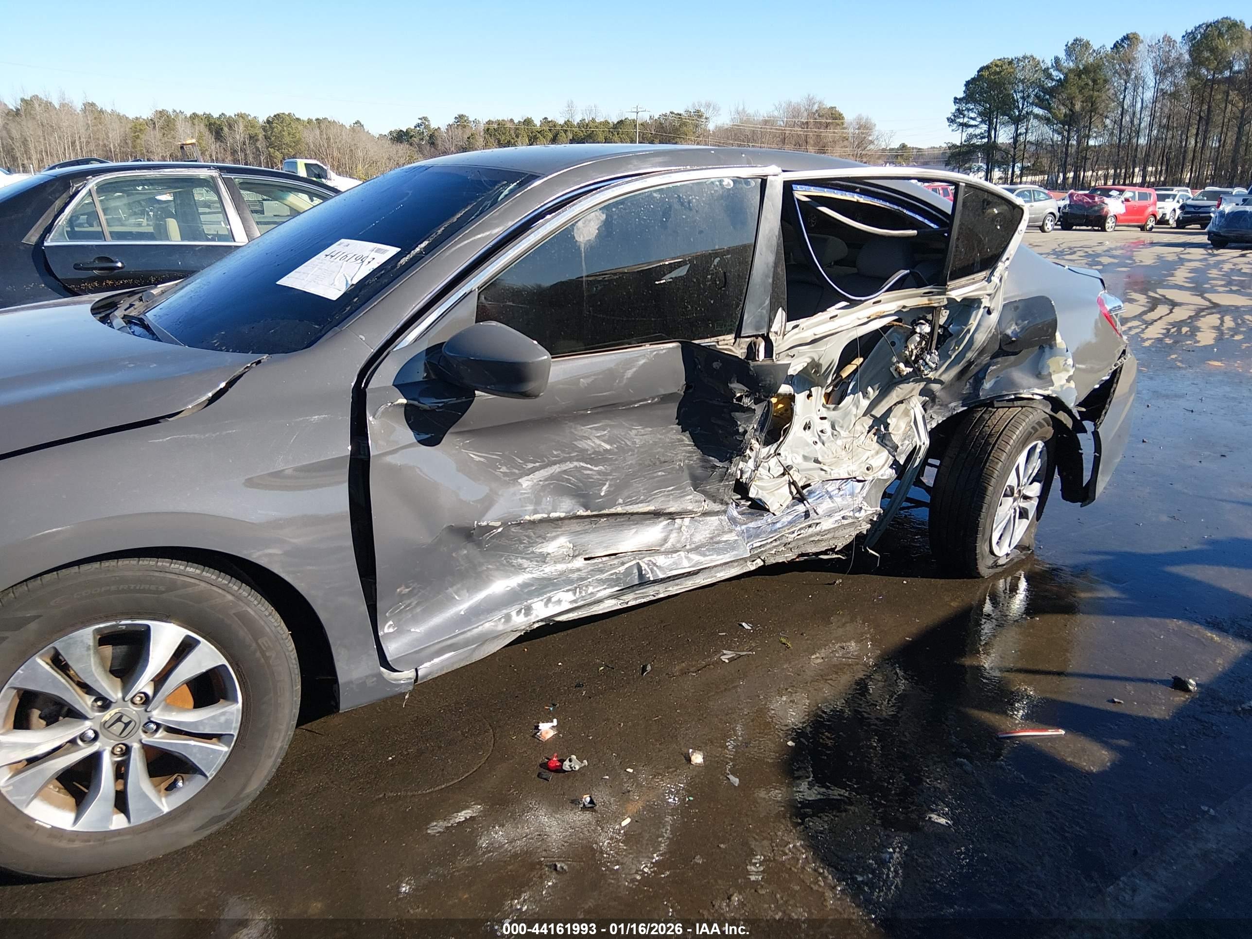 HONDA ACCORD image 6