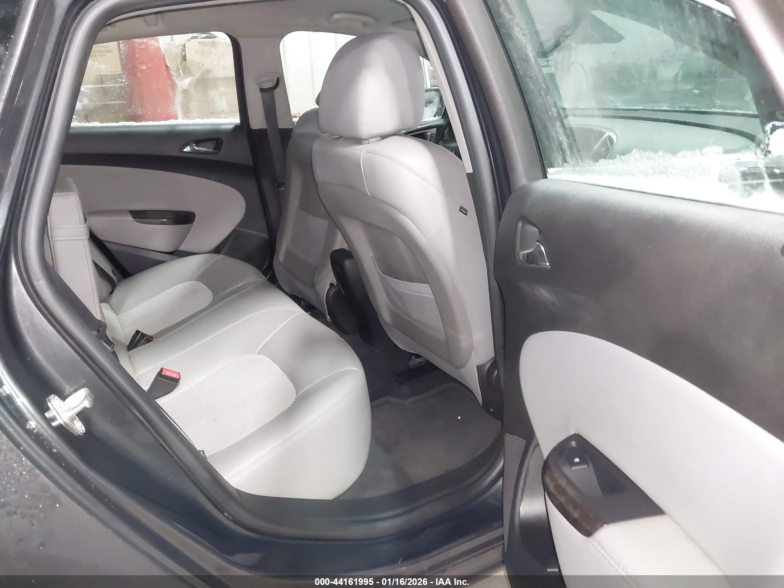 BUICK VERANO image 8