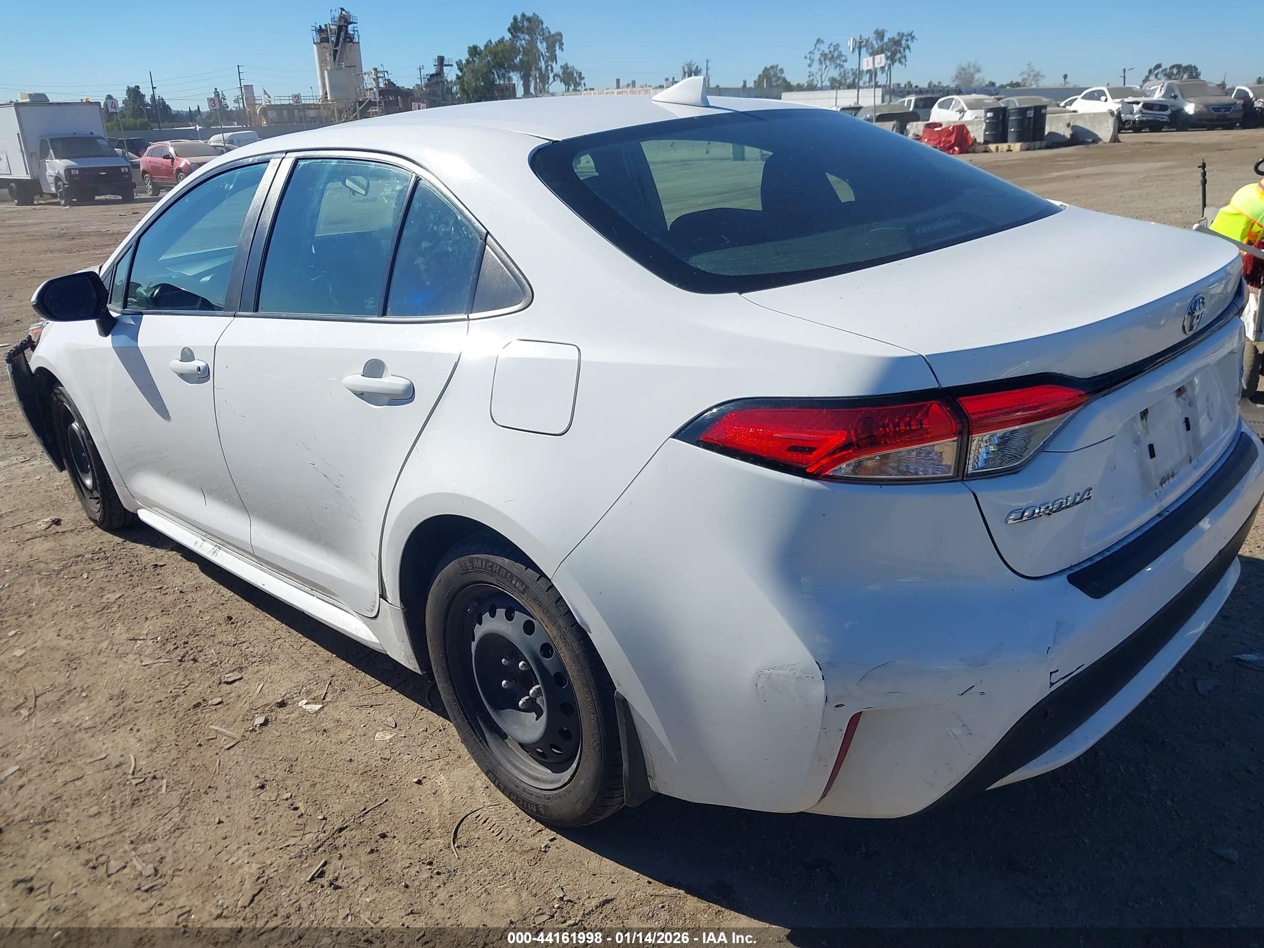 TOYOTA COROLLA image 3