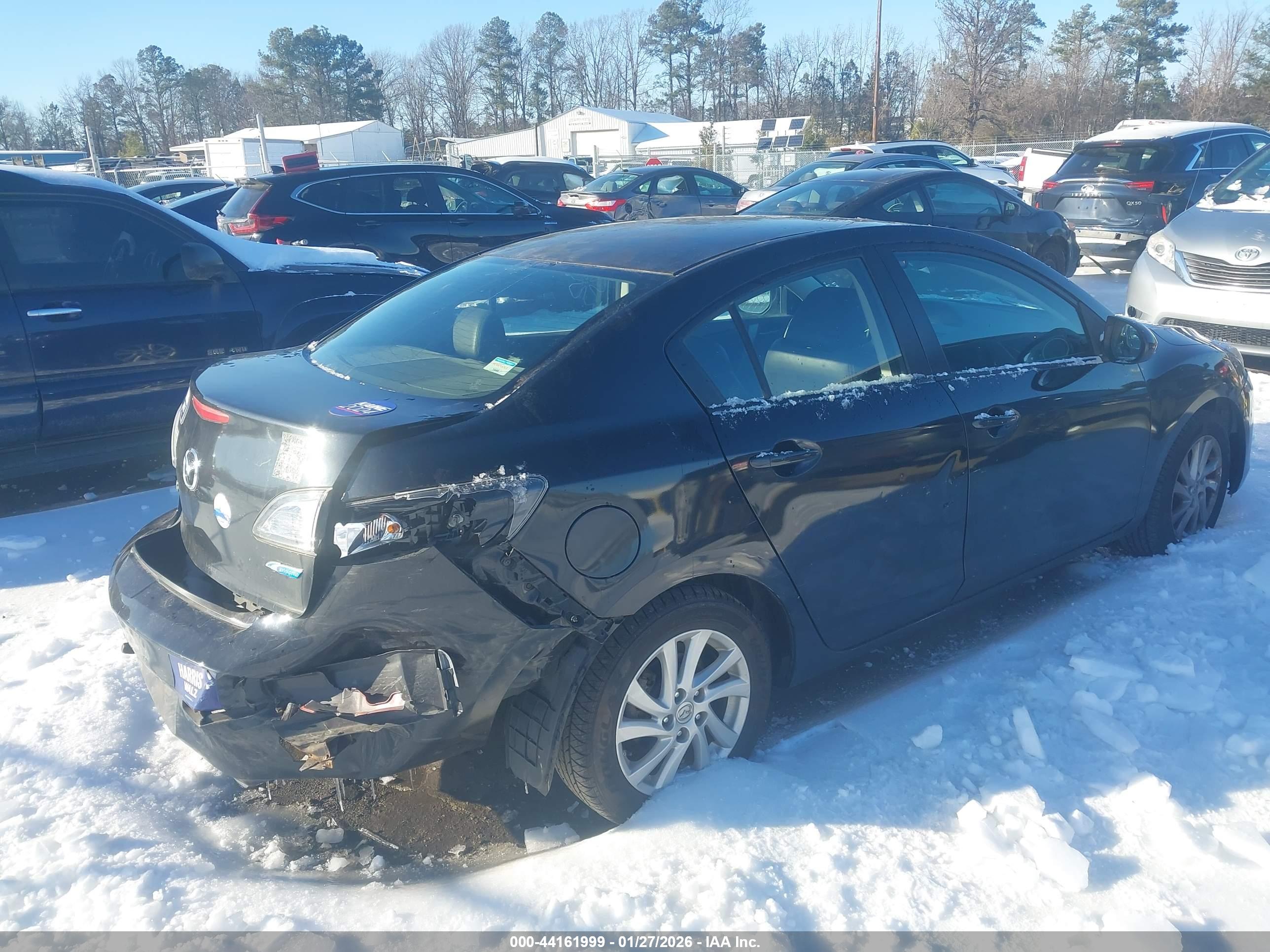 MAZDA MAZDA3 image 4
