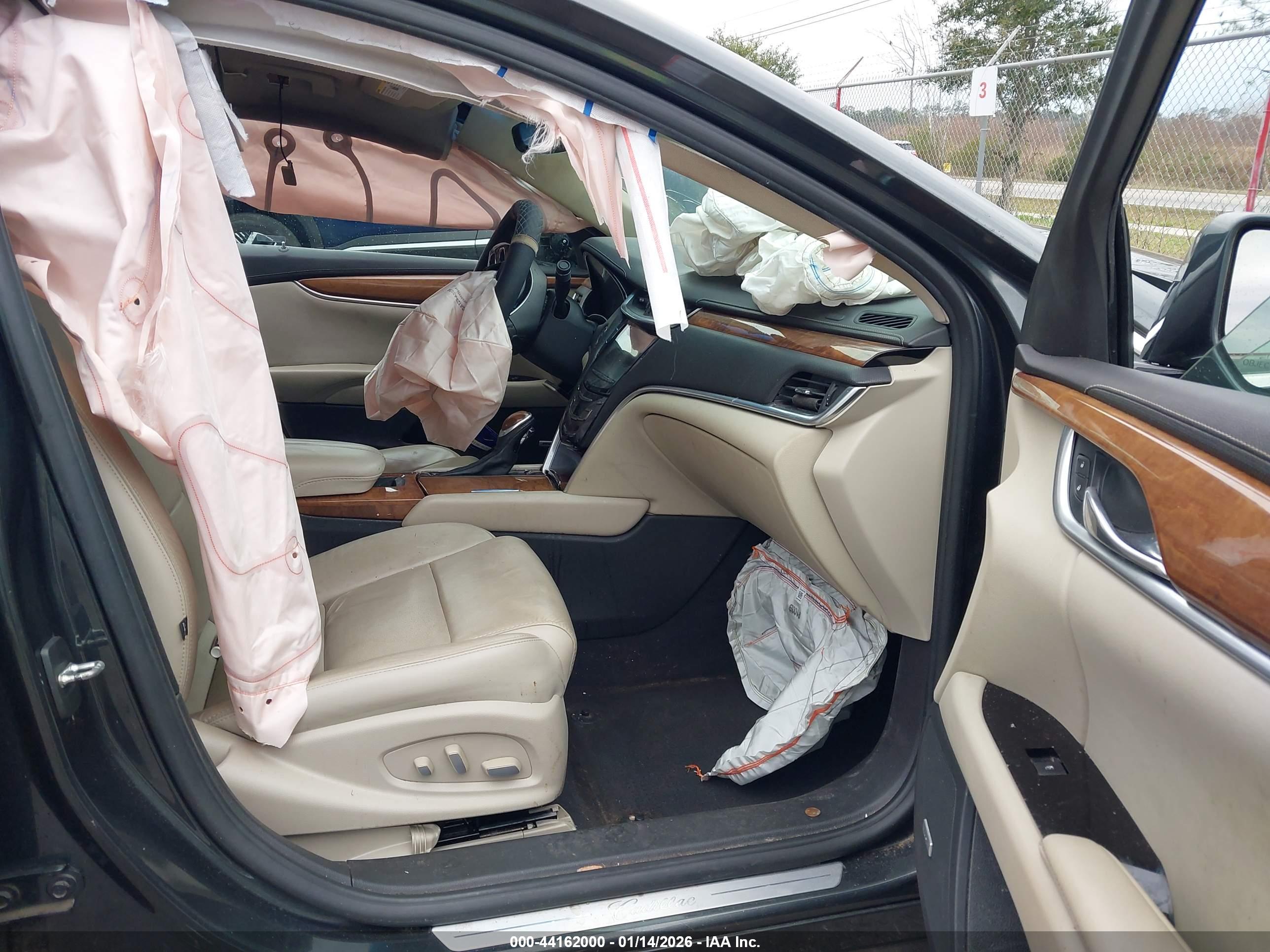 CADILLAC XTS image 5