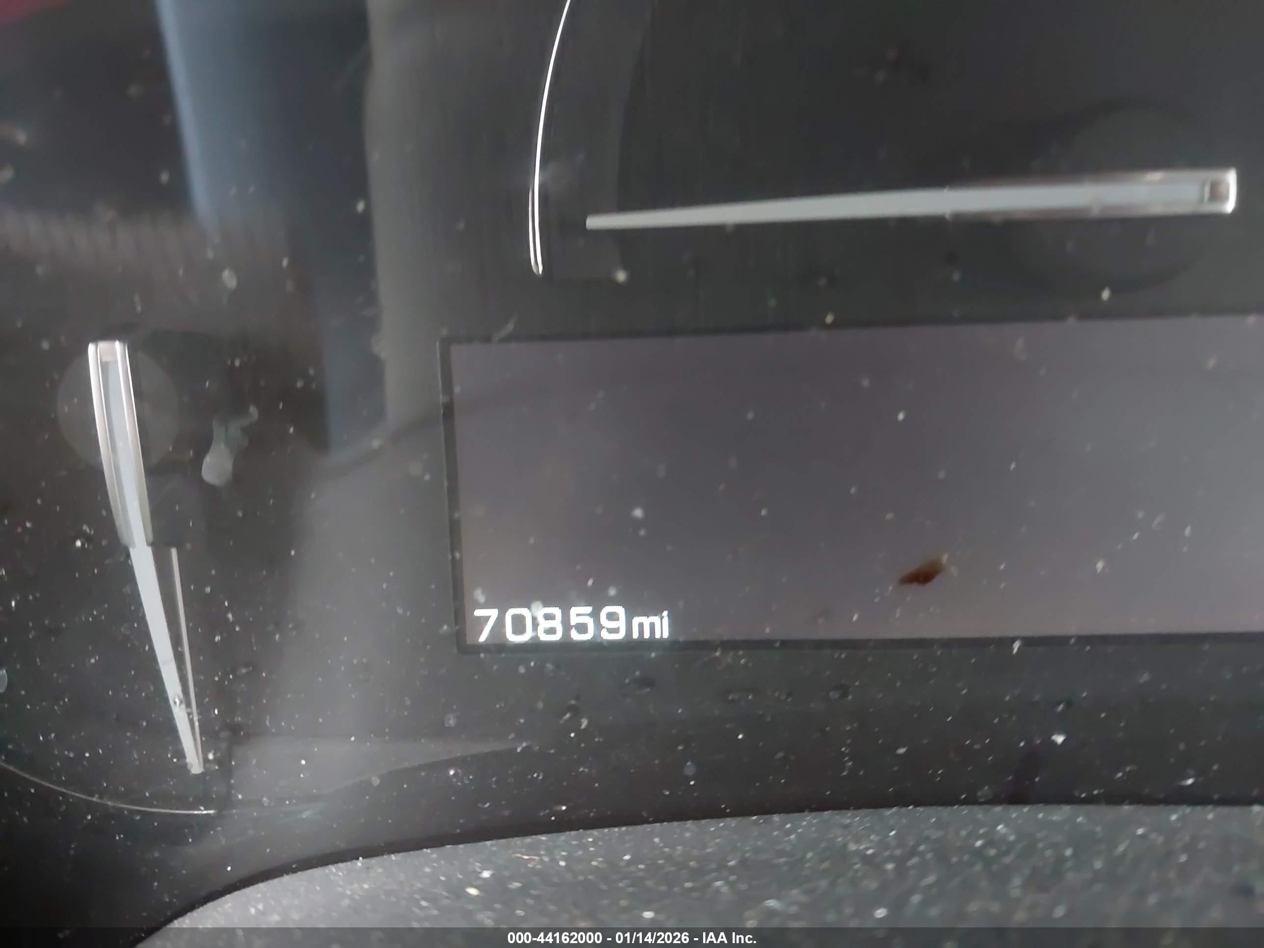 CADILLAC XTS image 7
