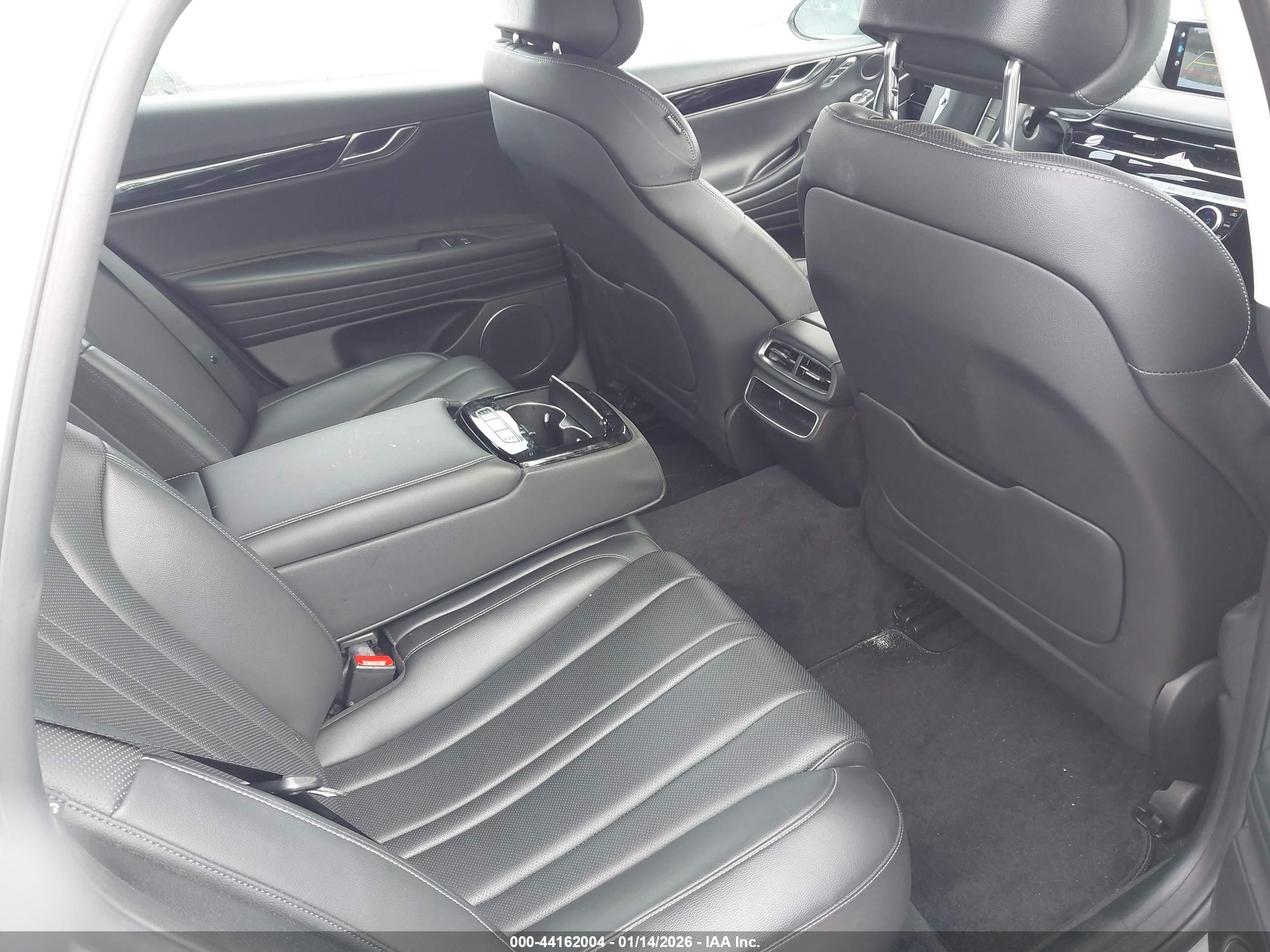 GENESIS G80 image 8